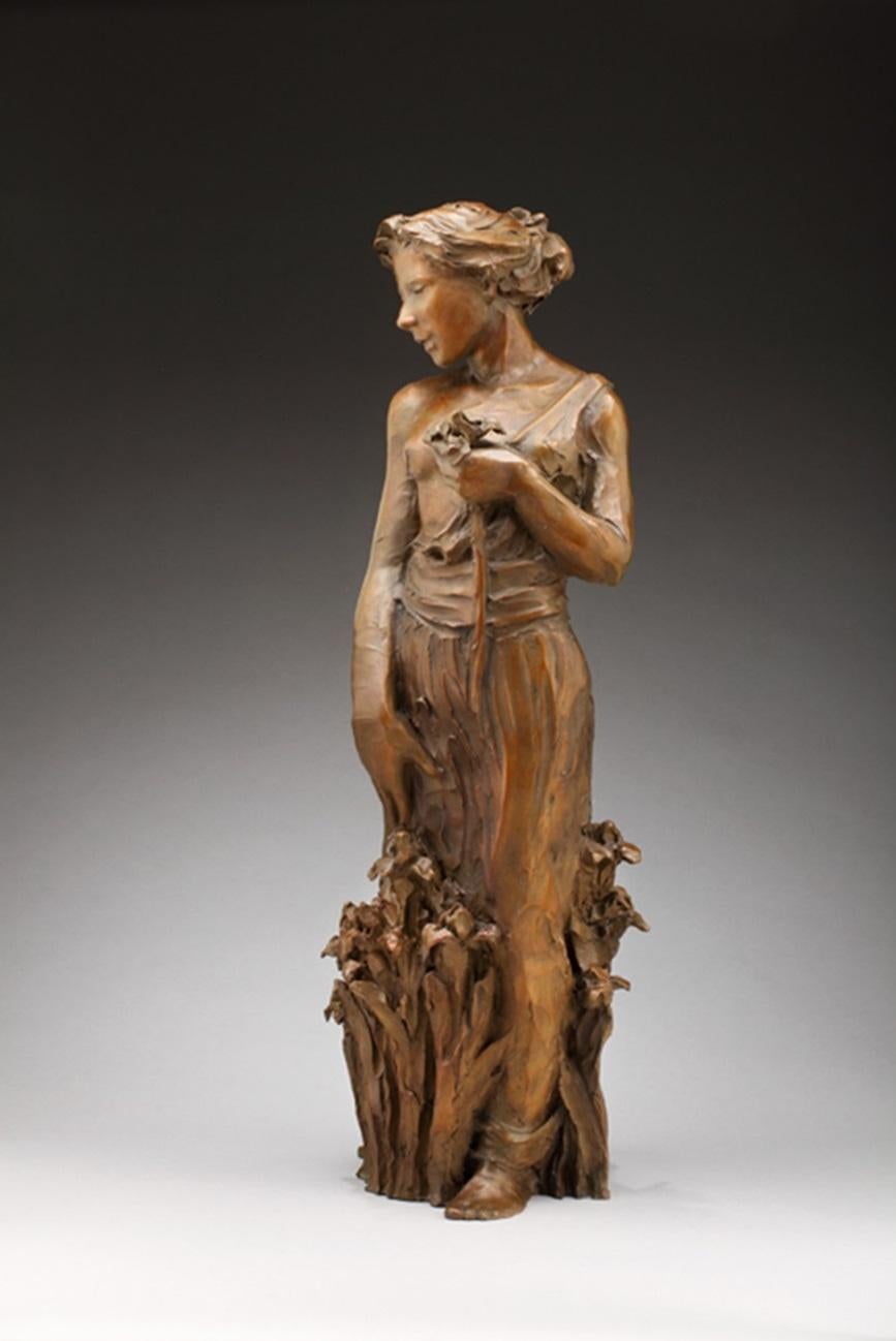 Jane DeDecker Figurative Sculpture - Iris