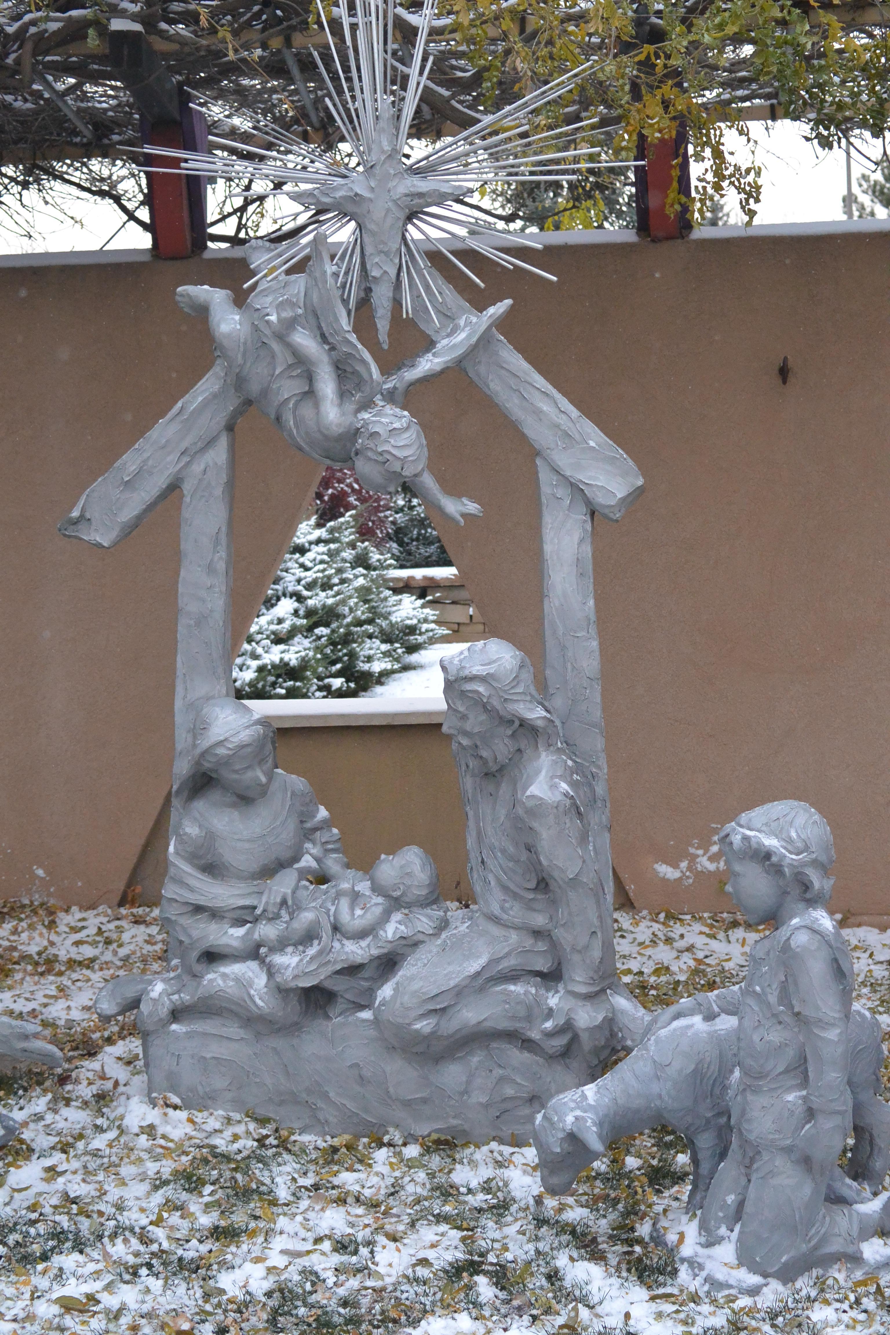The Present (Nativity Creche) 90