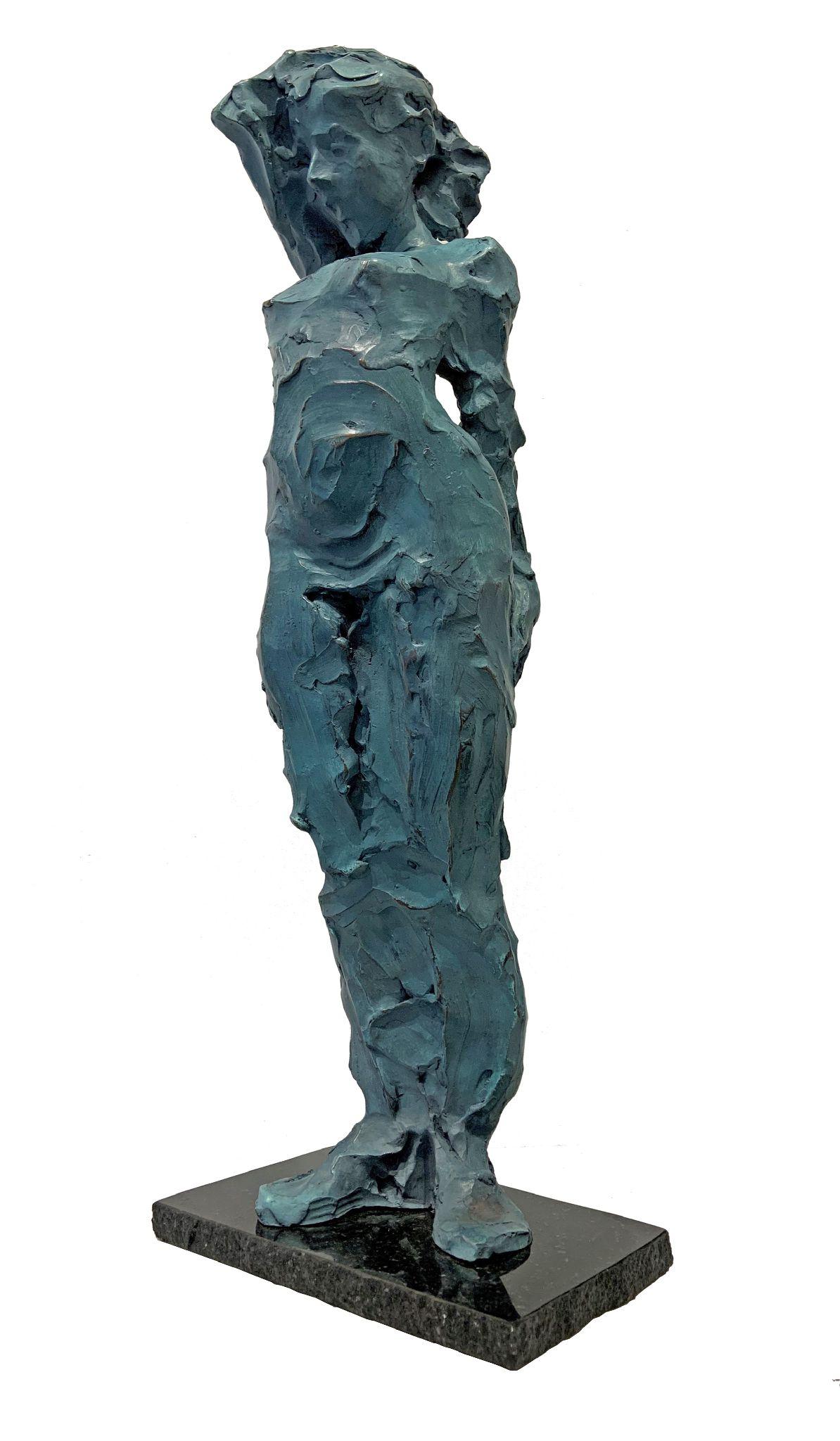 Jane DeDecker Figurative Sculpture – Venus