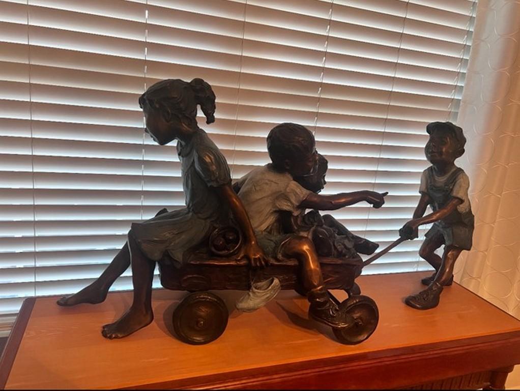 Jane DeDecker Scultura in bronzo 