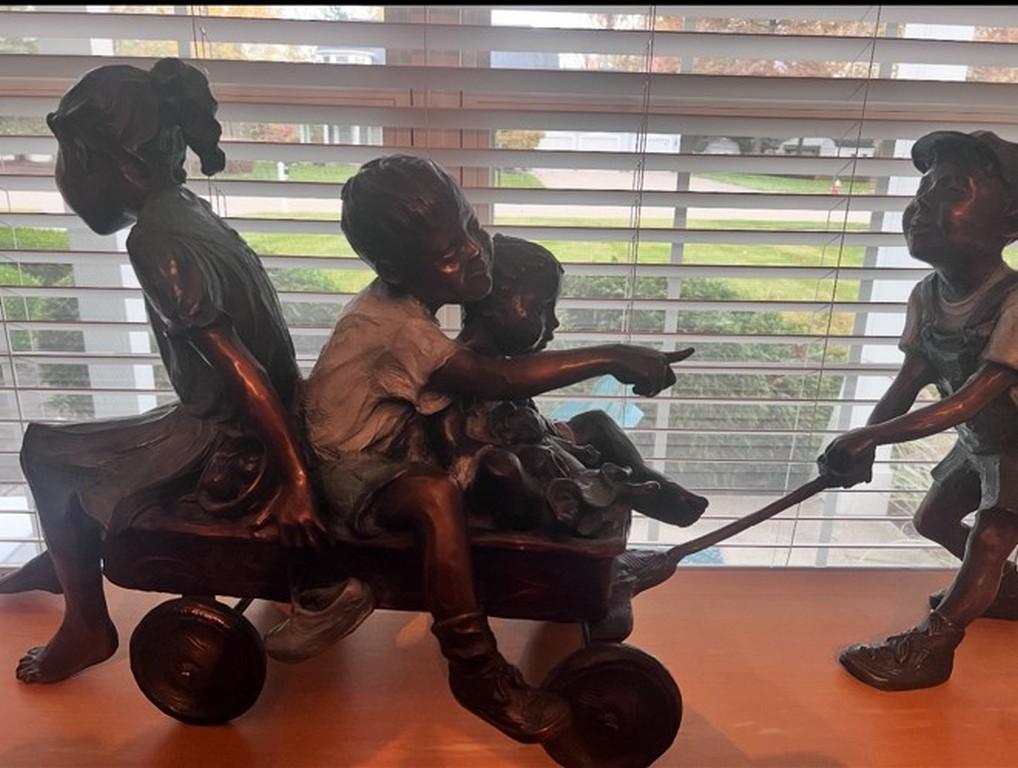 XX secolo Jane DeDecker Scultura in bronzo 