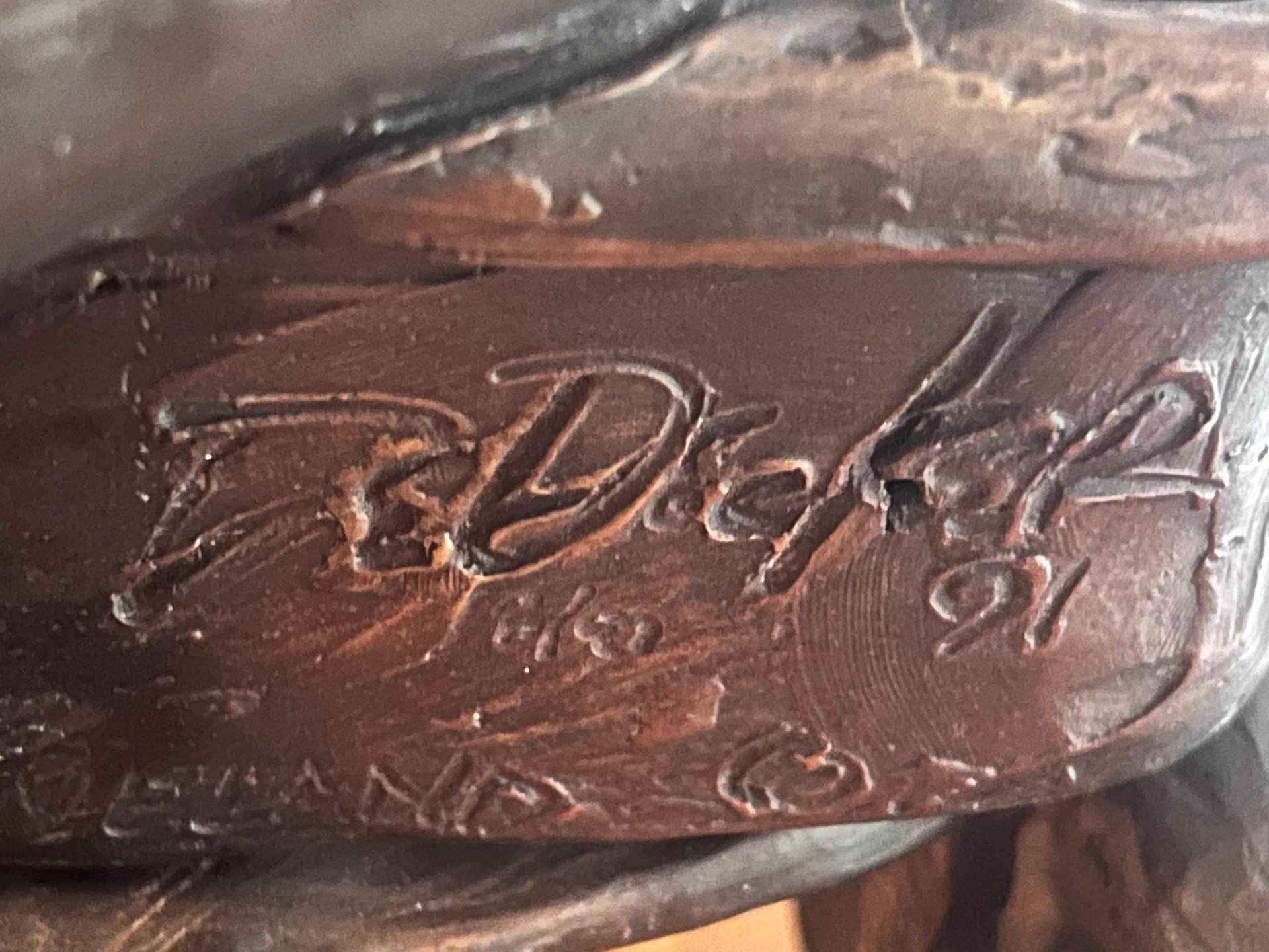 Bronzo Jane DeDecker Scultura in bronzo 