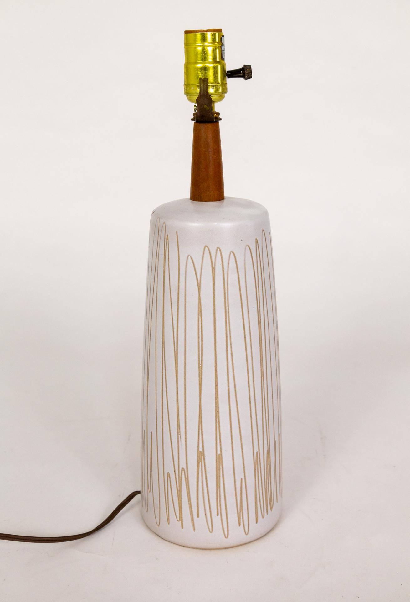 American Jane & Gorden Martz Scribbled White Ceramic Table Lamp For Sale