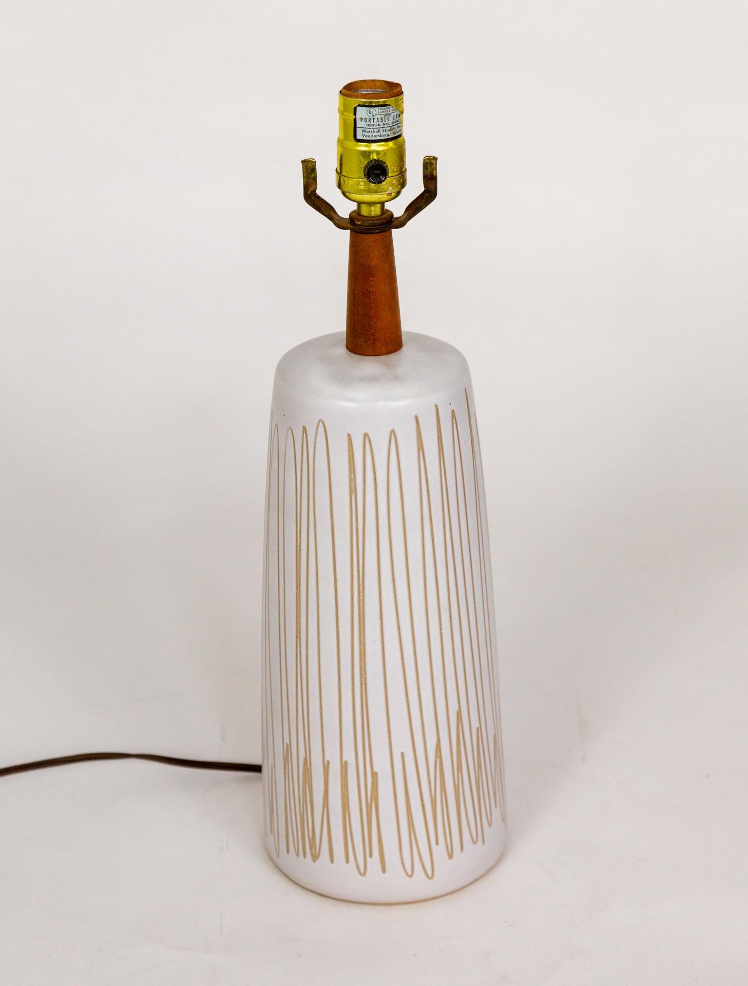 Jane & Gorden Martz Scribbled White Ceramic Table Lamp For Sale 3
