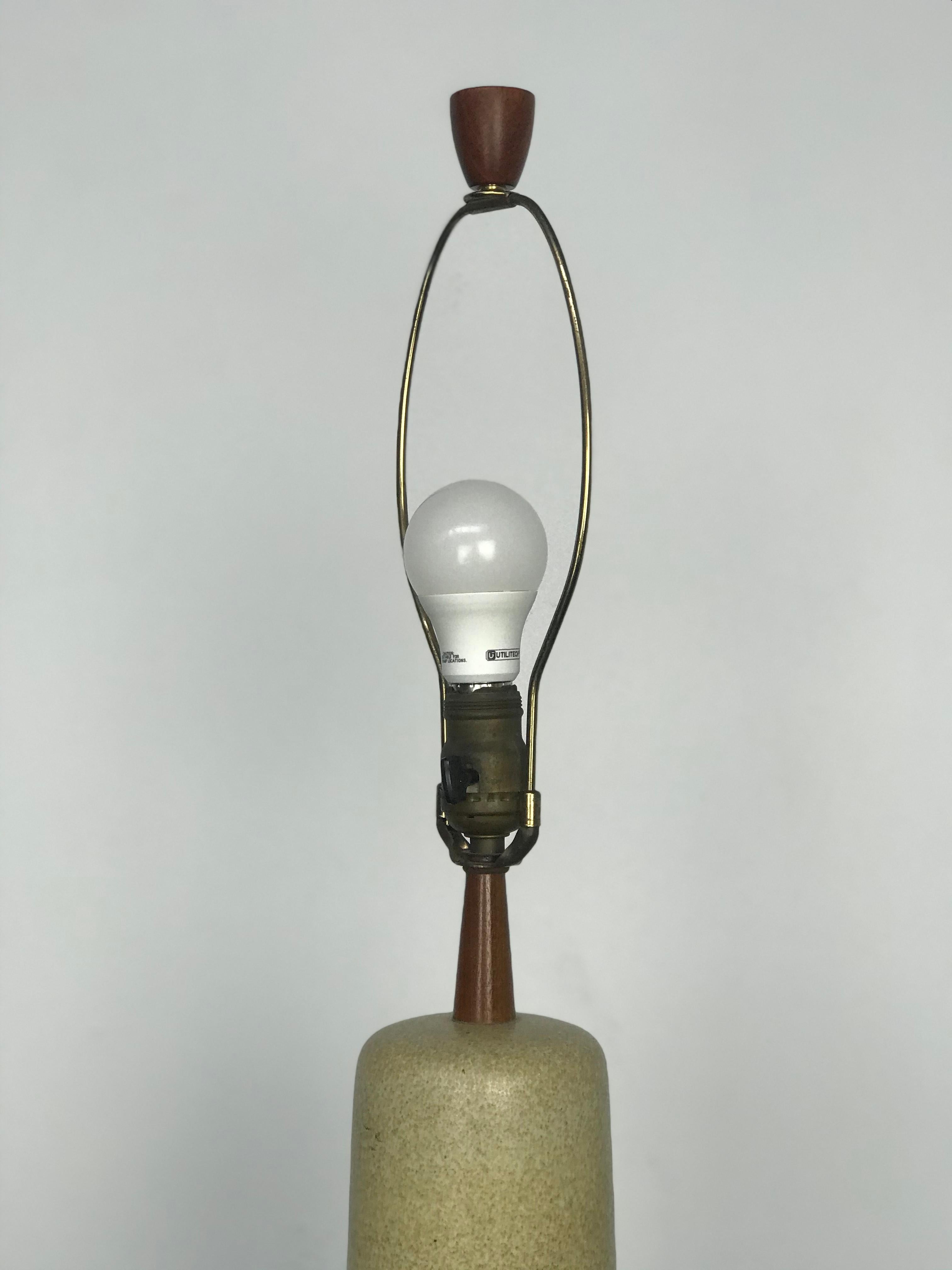 Jane & Gordon Martz Ceramic Signed Modernist Lamp for Marshall Studios 1