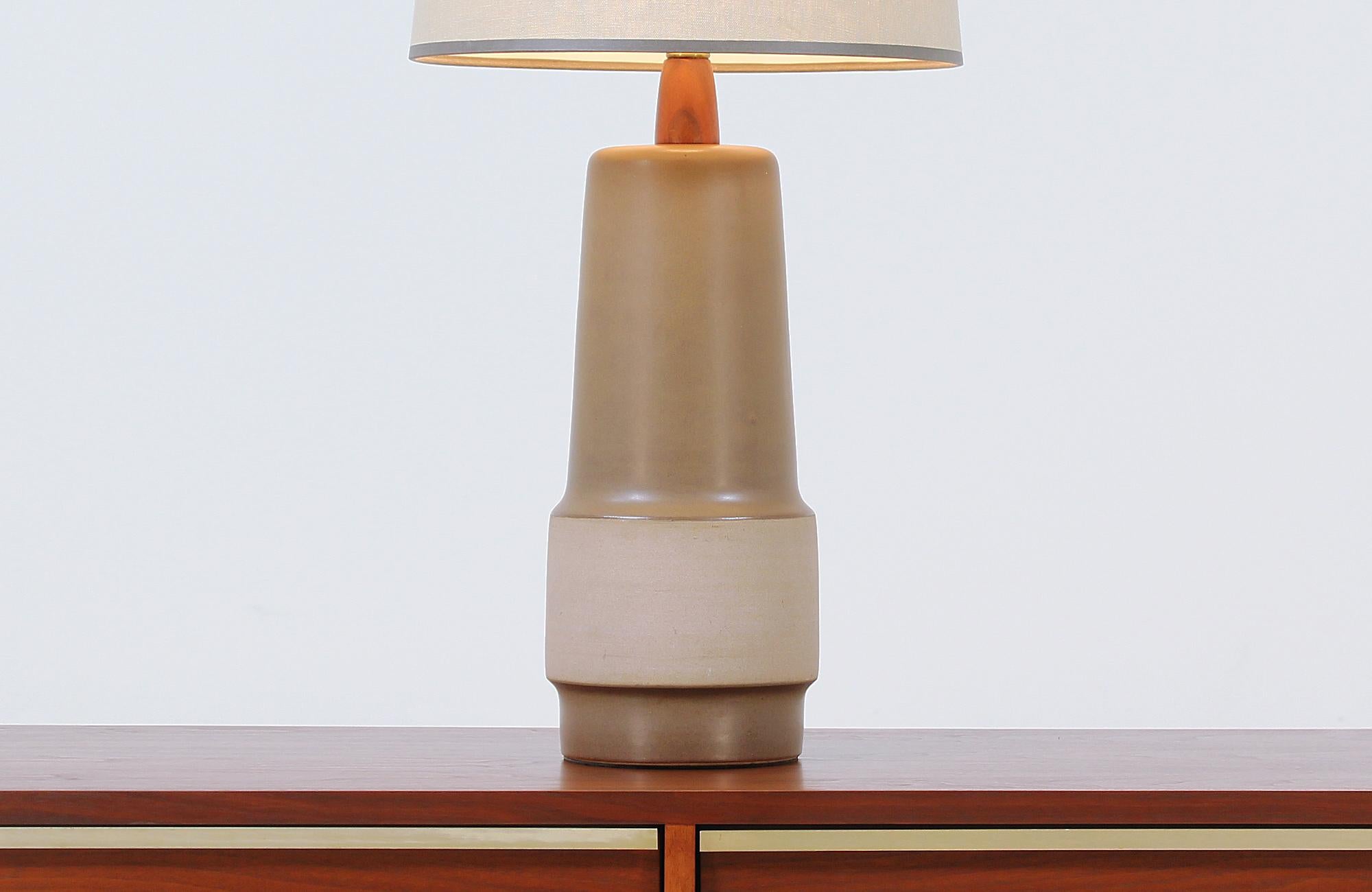 Mid-20th Century Jane & Gordon Martz Ceramic Table Lamp for Marshall Studios