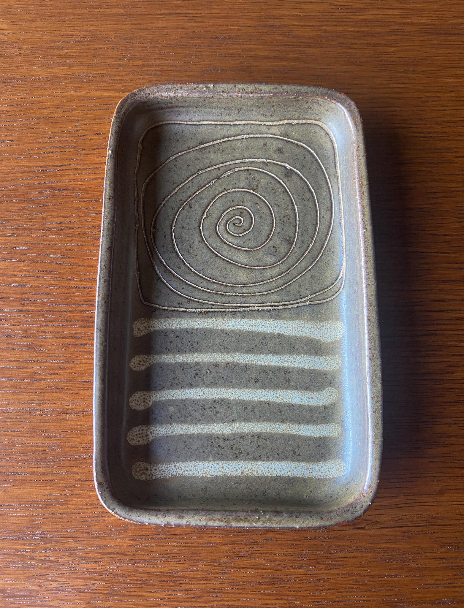 Mid-Century Modern Jane & Gordon Martz Decorative Ceramic Tray Marshall Studios,  1960's  For Sale