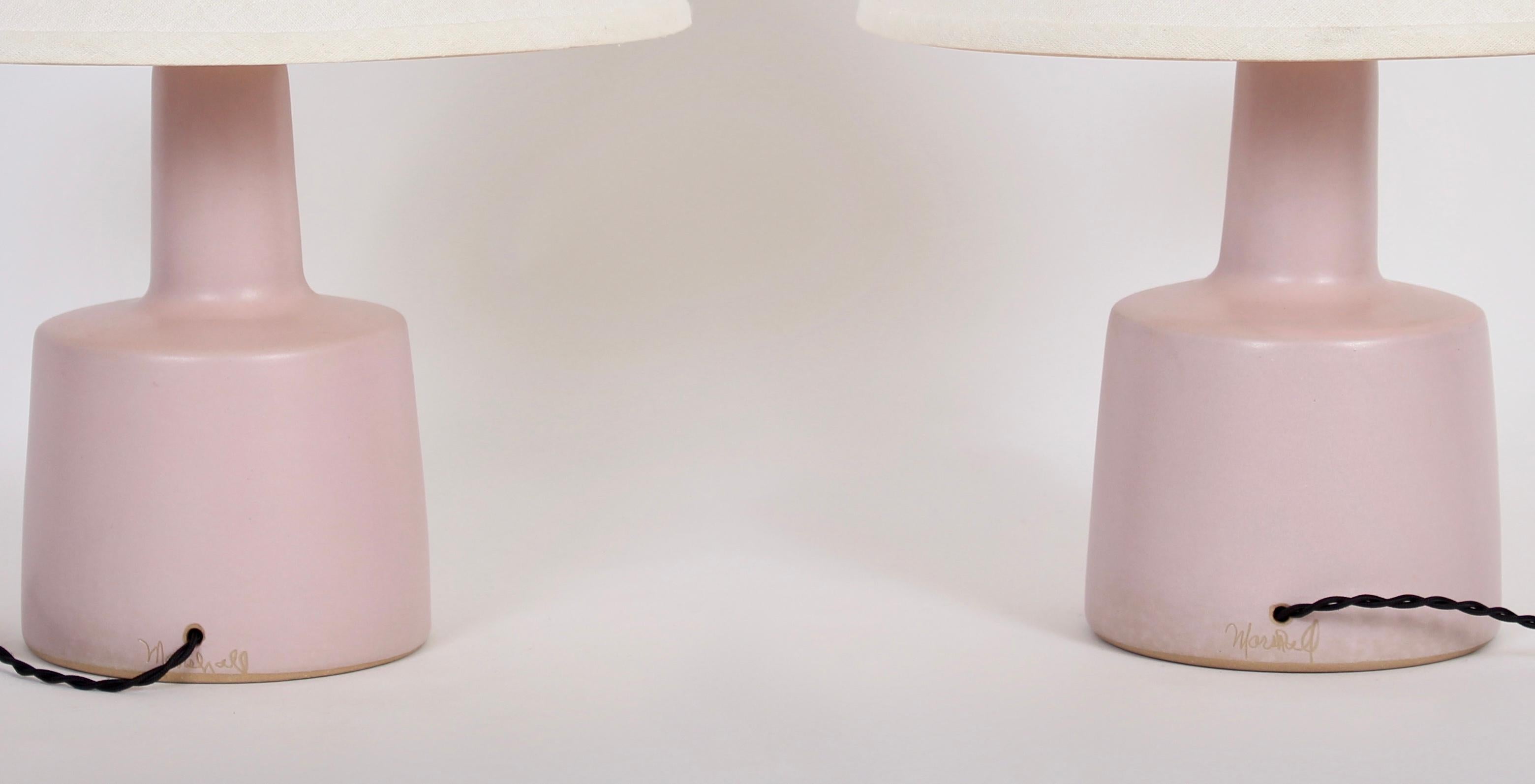 Glazed Jane & Gordon Martz for Marshall Studios Pair Dusty Rose Stoneware Bedside Lamps
