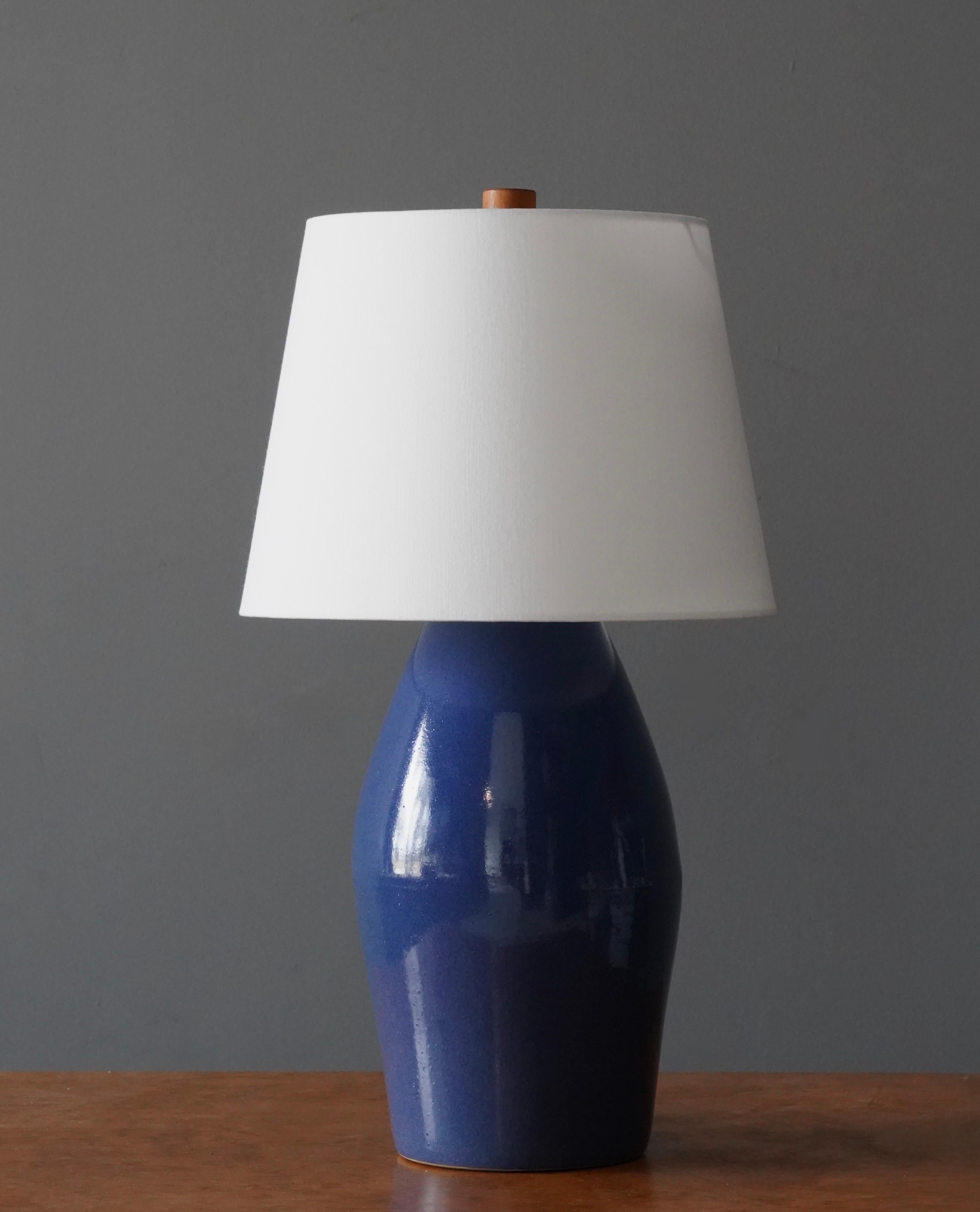 Mid-Century Modern Jane & Gordon Martz, Table Lamp, Ceramic, Brass, Marshal Studios, 1960s