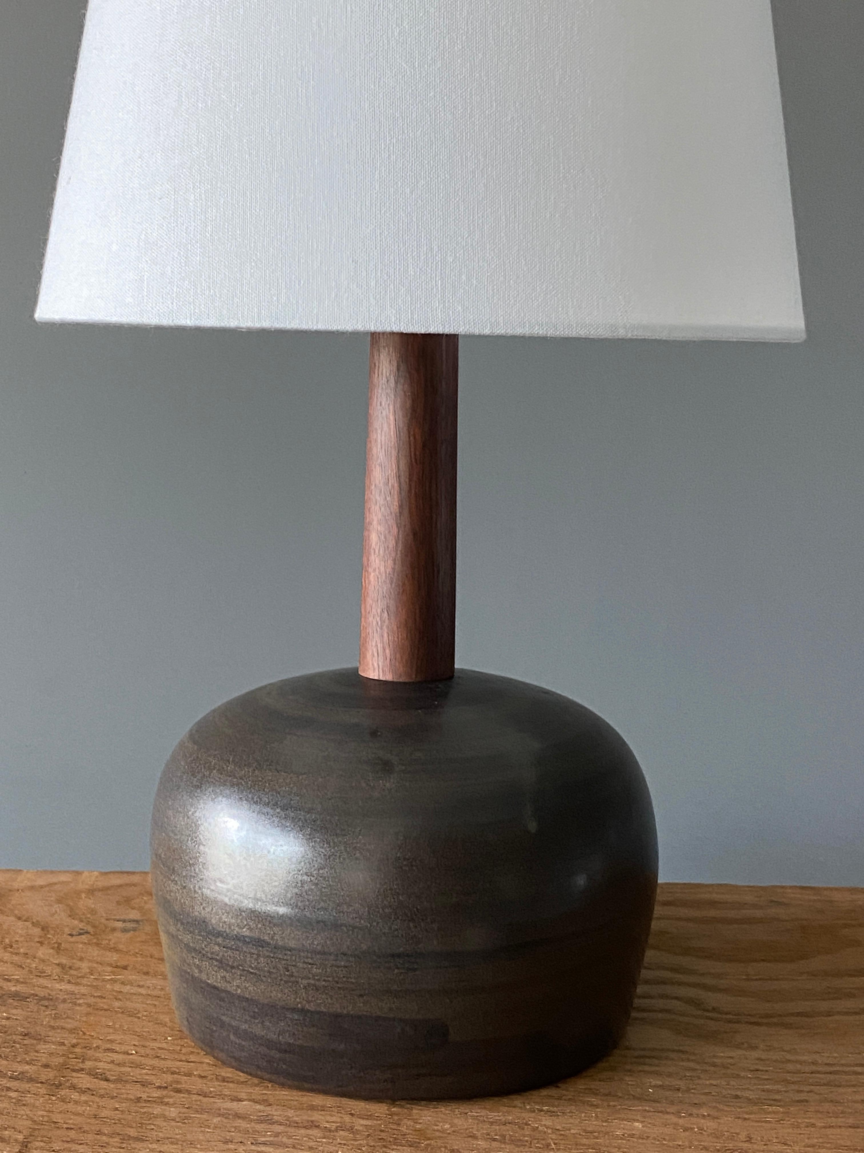 Mid-Century Modern Jane & Gordon Martz, Table Lamp, Ceramic, Walnut, Linen Marshal Studios, 1950s