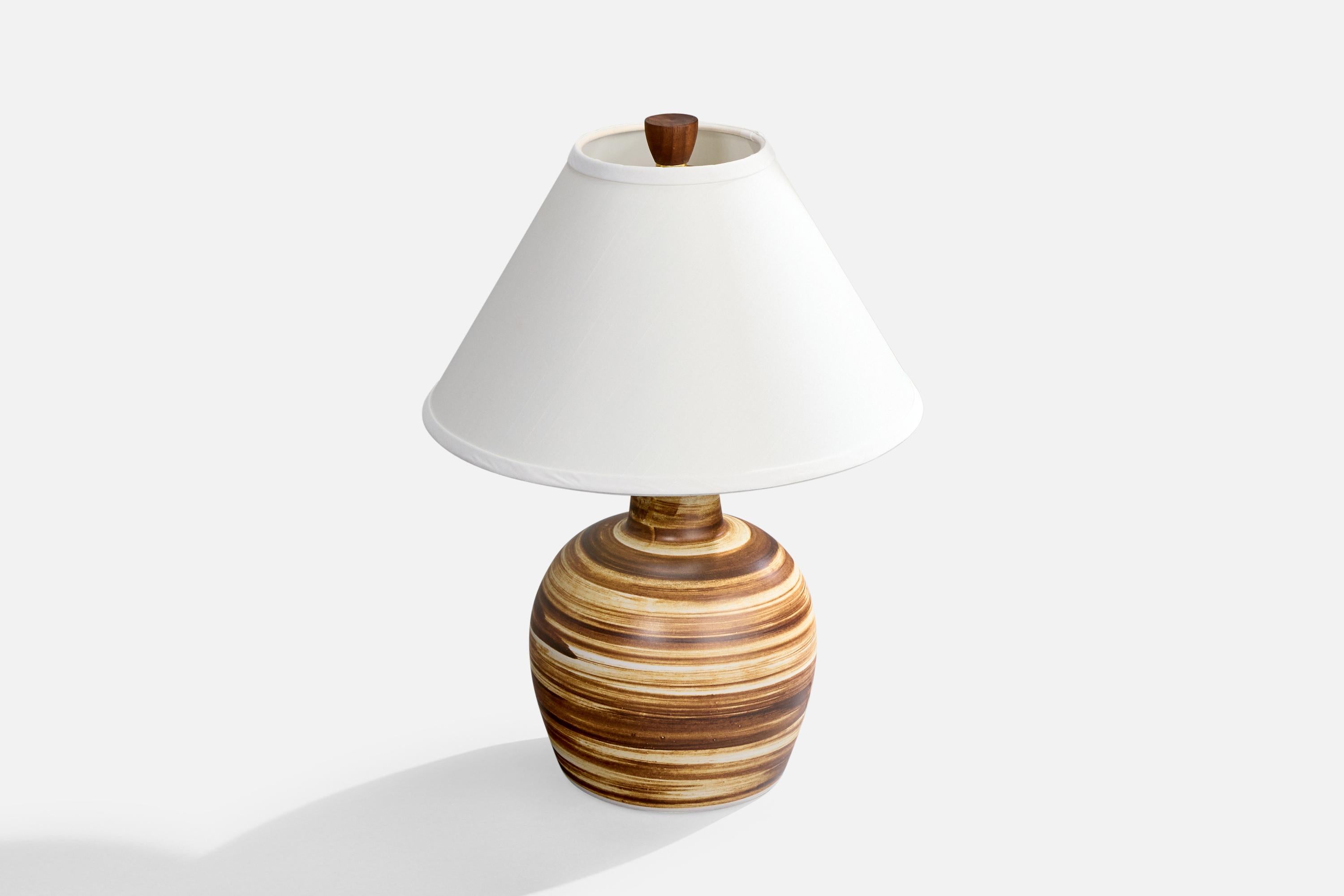 Mid-Century moderno Jane & Jane Martz, Lampada da tavolo, Ceramica, Noce, USA, anni '1950 in vendita