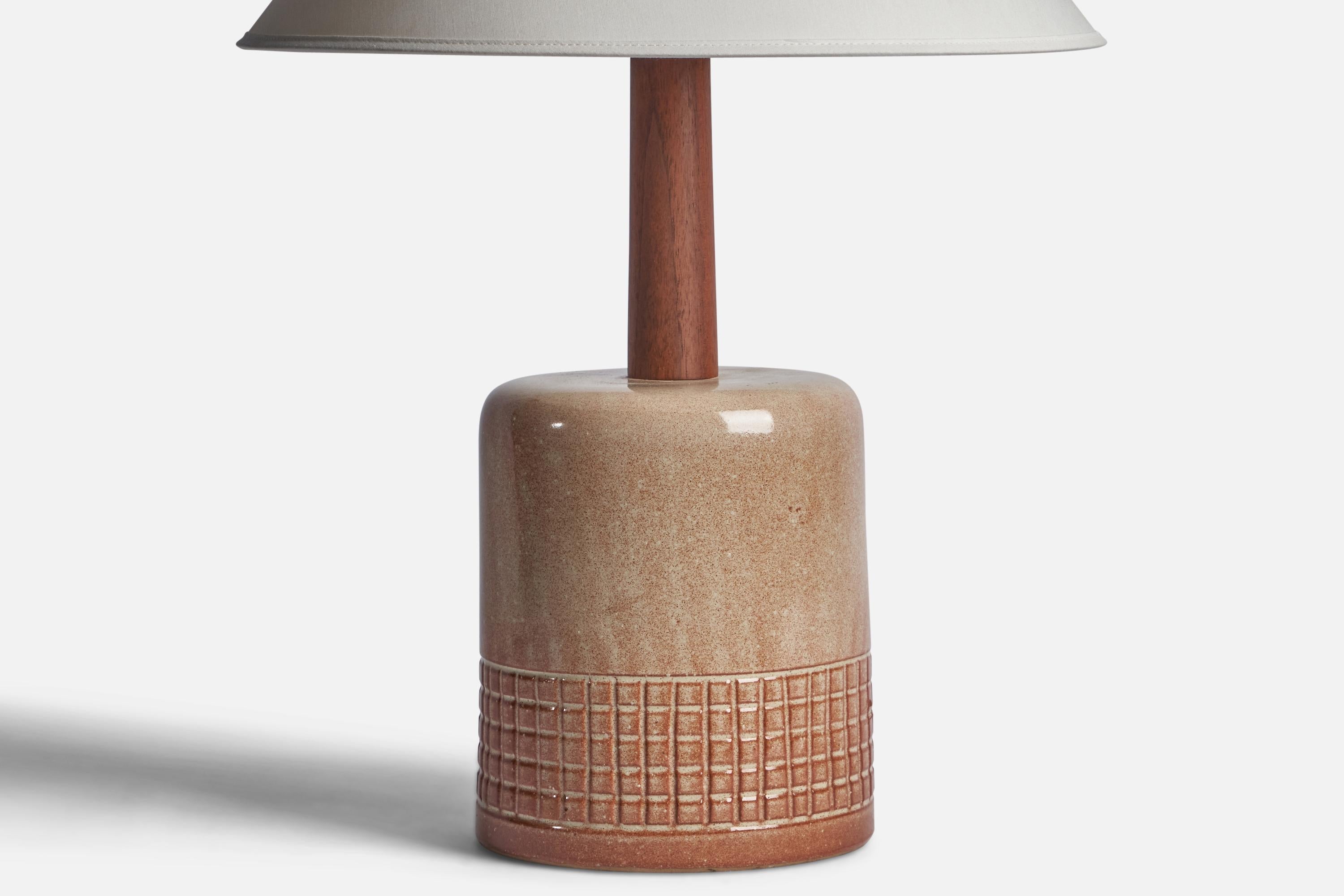 American Jane & Gordon Martz, Table Lamp, Ceramic, Walnut, USA, 1960s For Sale