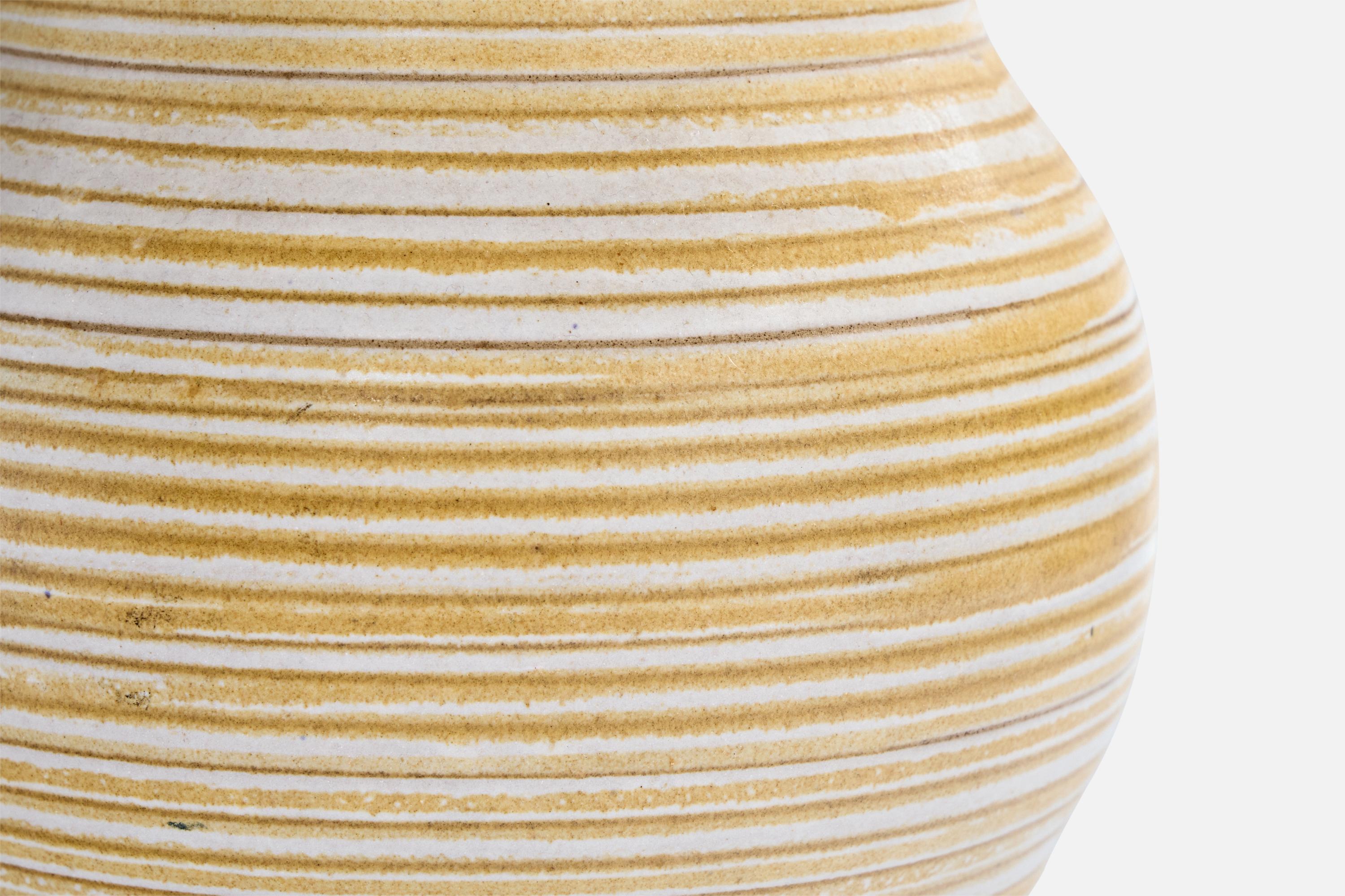 Jane & Gordon Martz, Table Lamp, Ceramic, Walnut, USA, 1960s For Sale 2