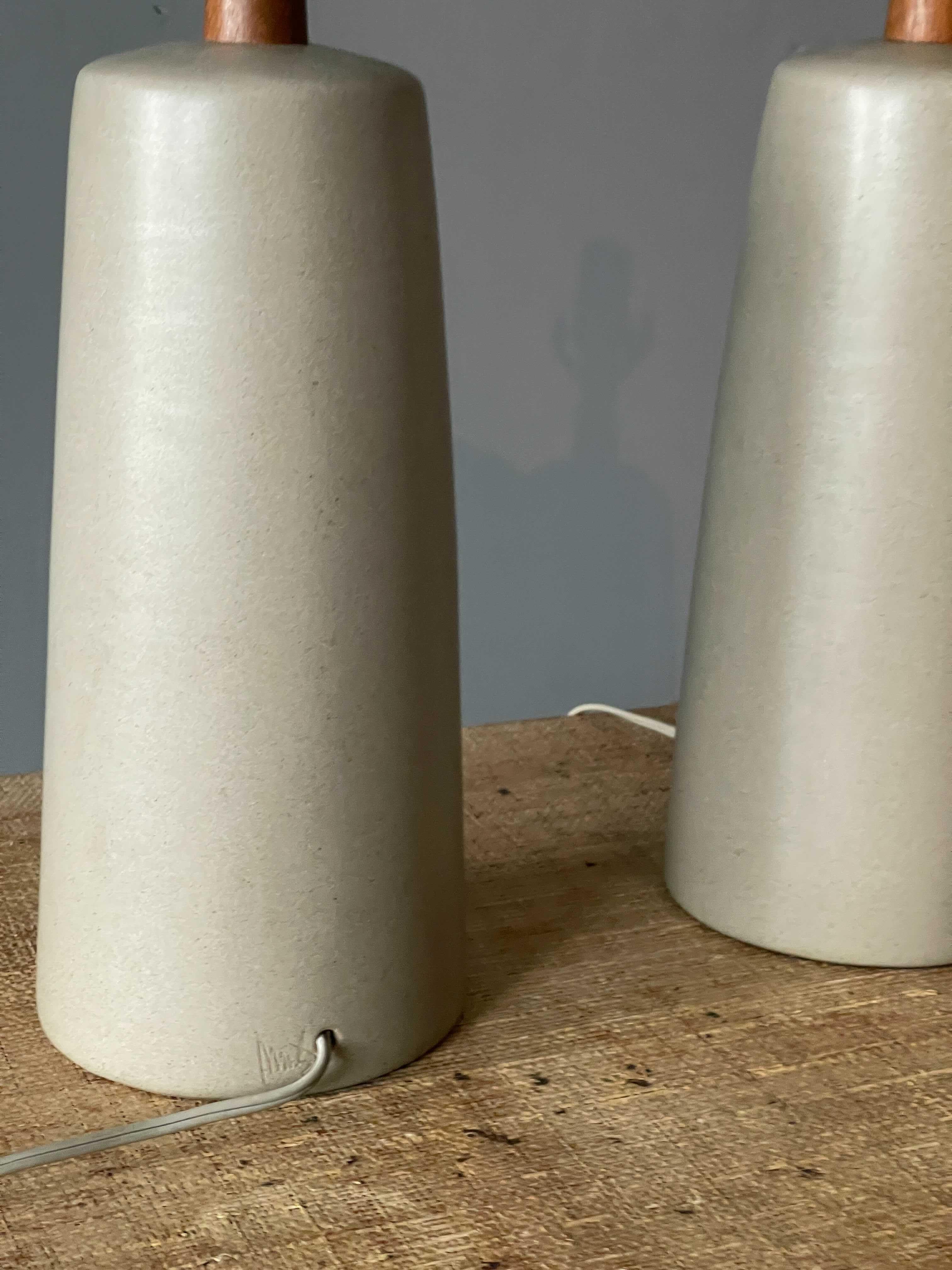 American Jane & Gordon Martz, Table Lamps, Grey Ceramic, Walnut, Marshal Studios, 1960s