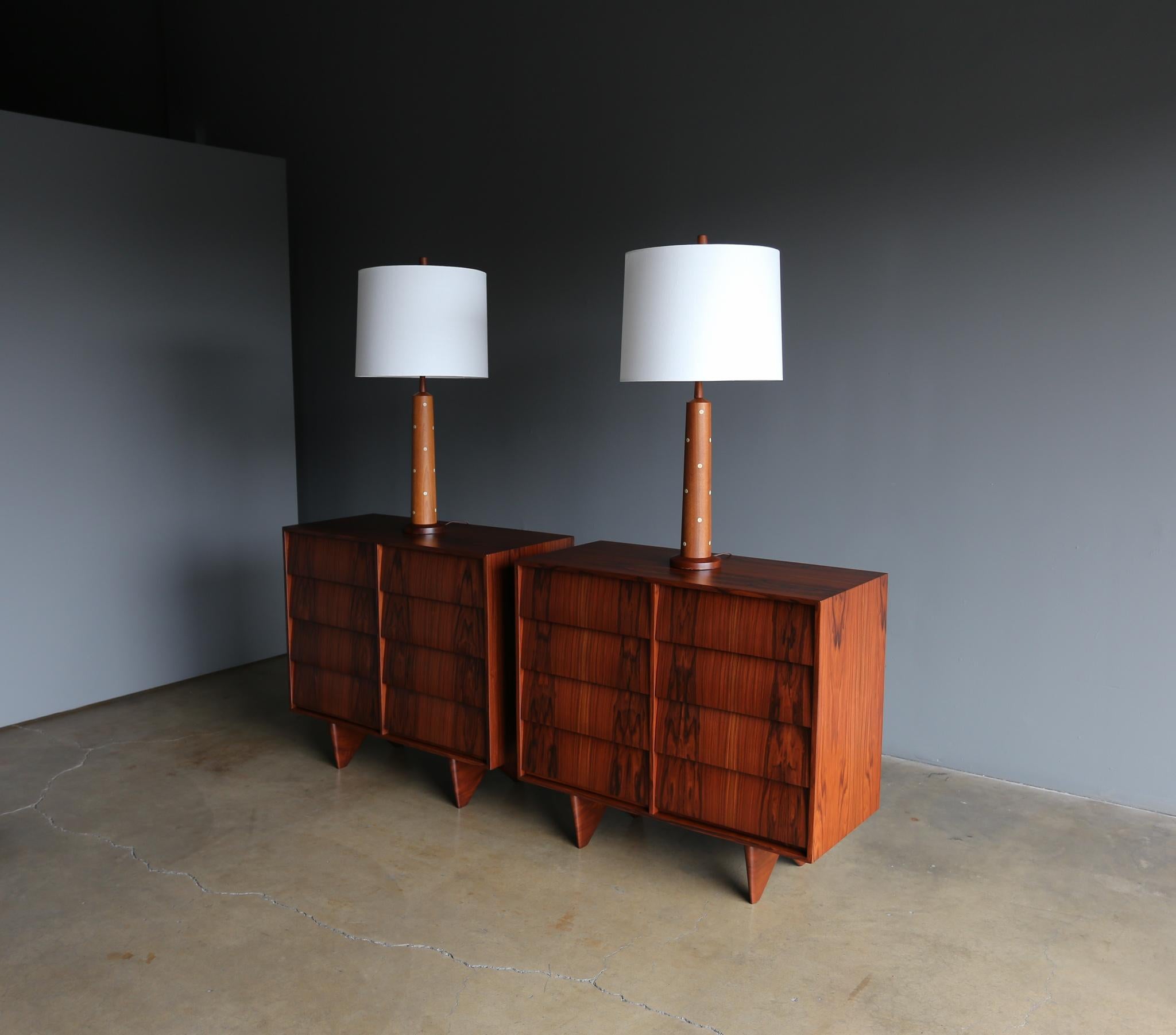 Jane & Gordon Martz Walnut & Ceramic Lamps for Marshall Studios, circa 1960 2