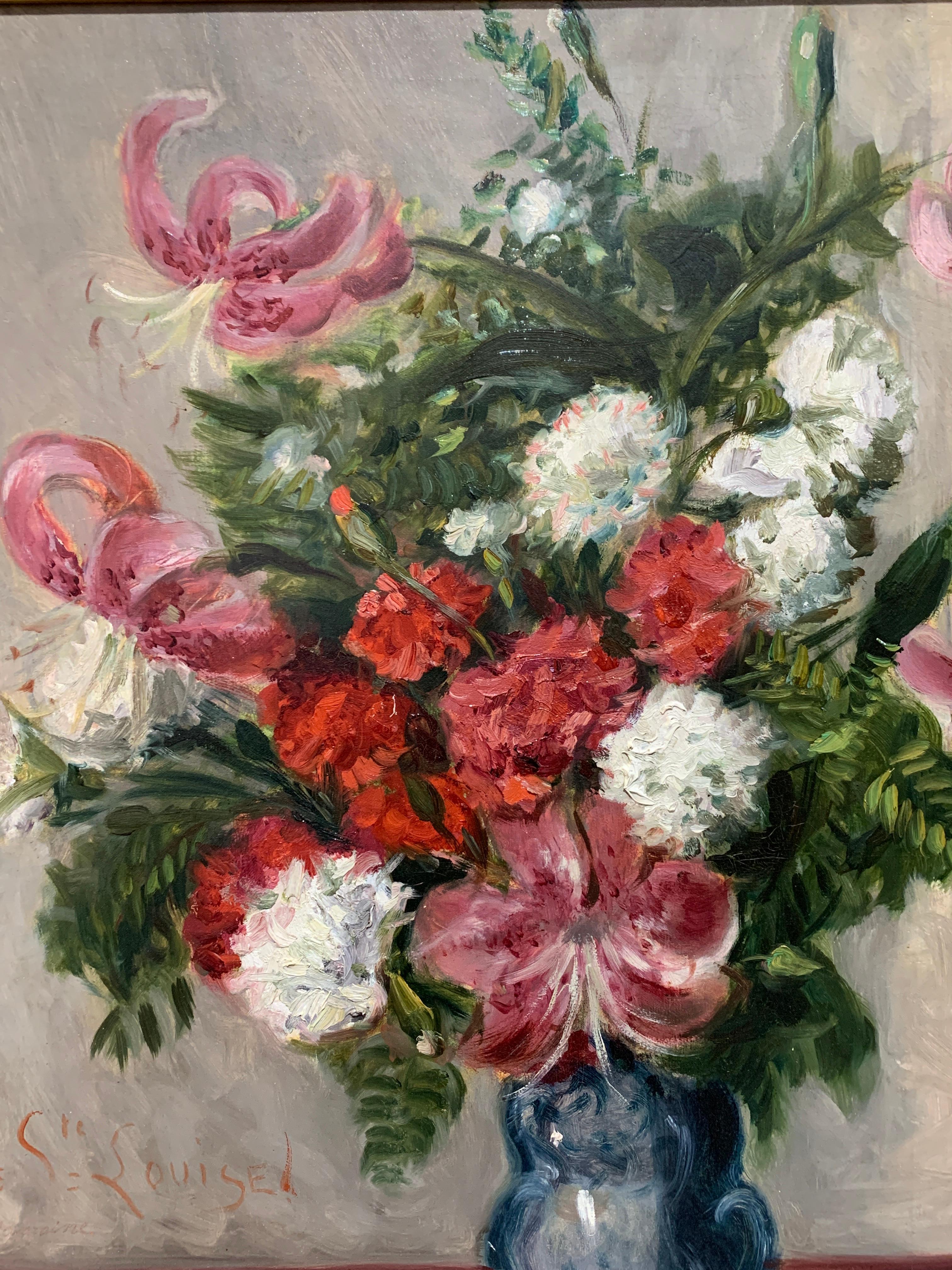Impressionistisches Stillleben mit rosa, roten und weißen Blumen in einer Inneneinrichtung. – Painting von Jane Herbo