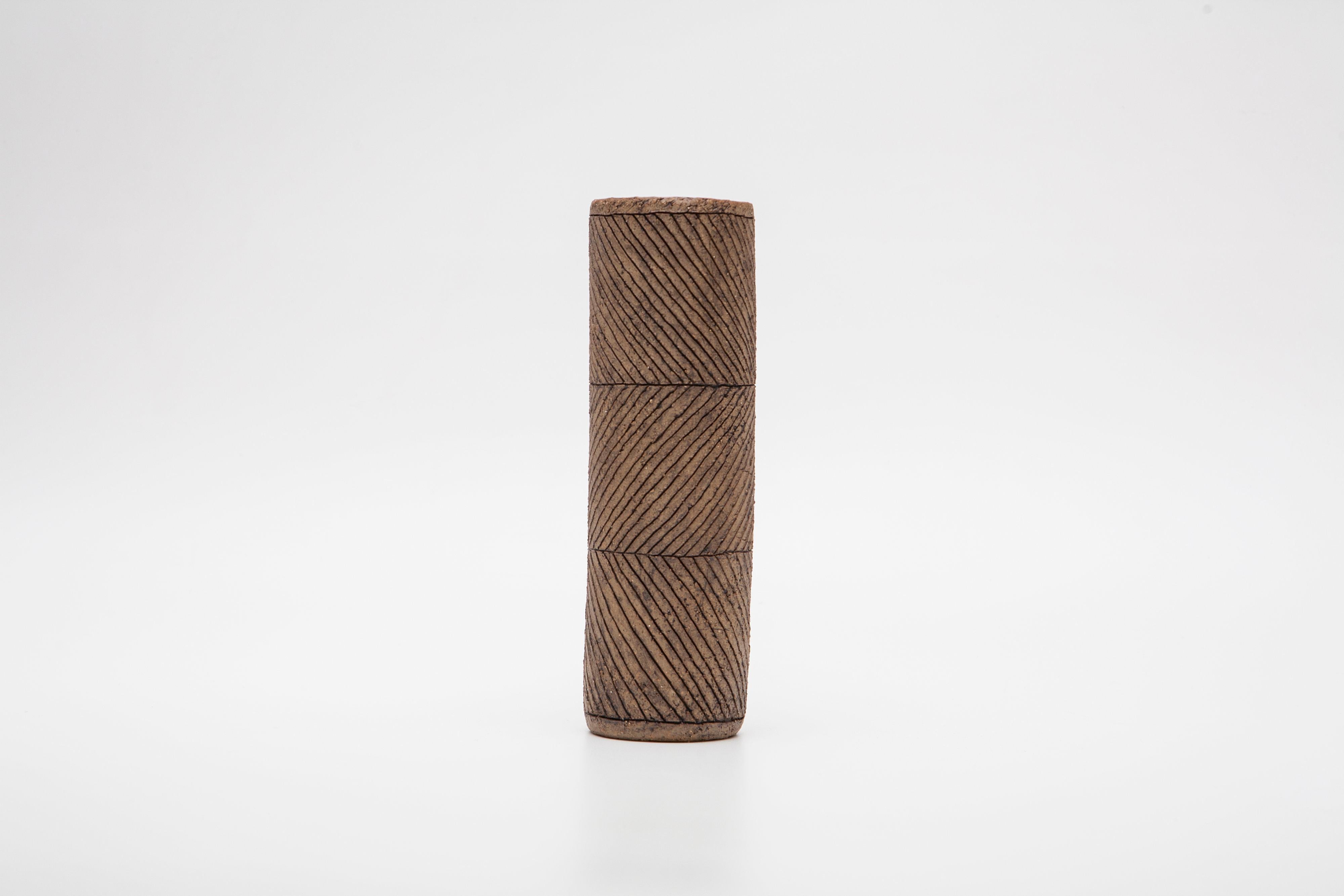 Argile à manivelle avec oxyde
H23 x D7 cm