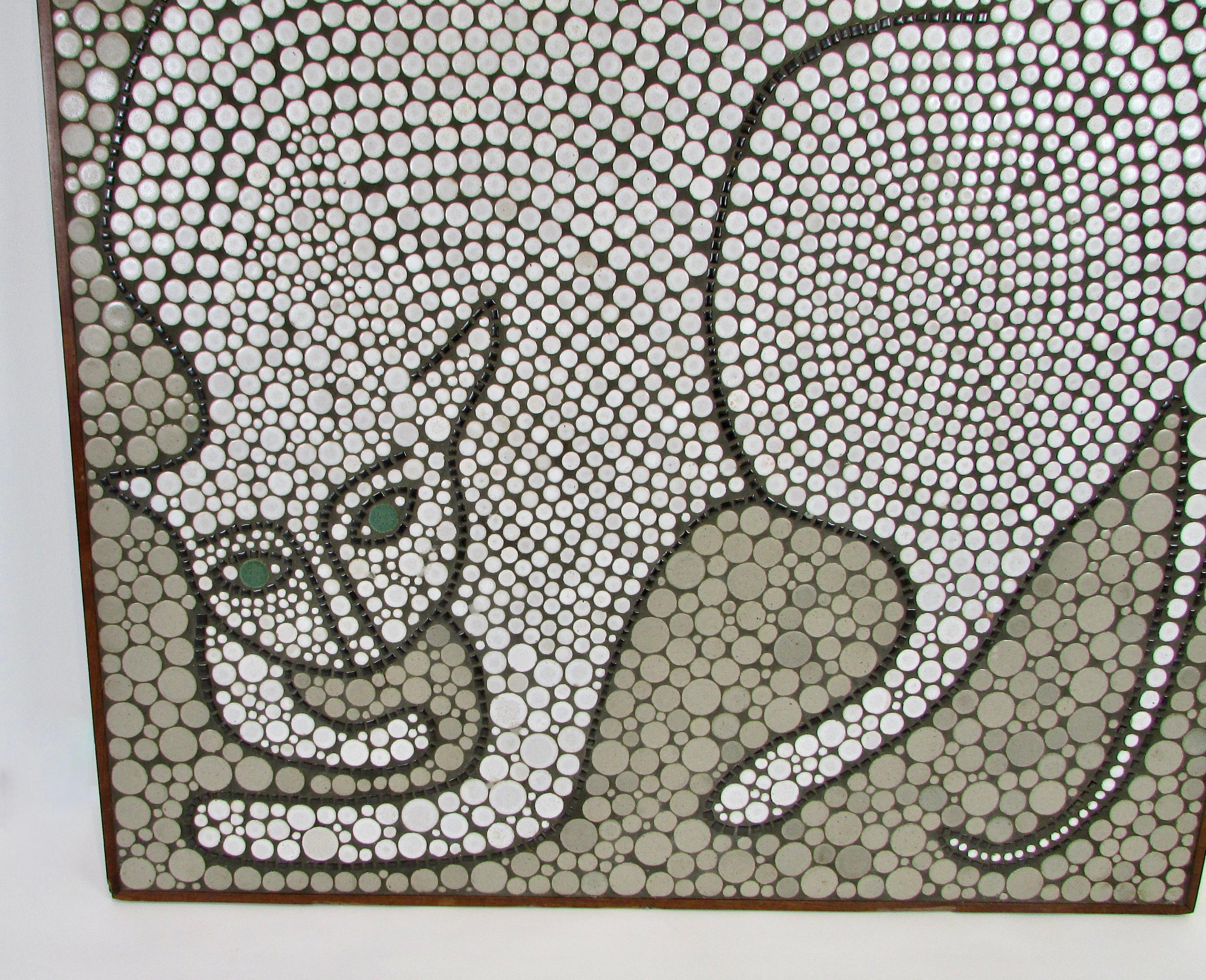 Jane Martz Marshall Studios Master Work in round tile Cat Mosaic Wall Hanging In Good Condition For Sale In Ferndale, MI