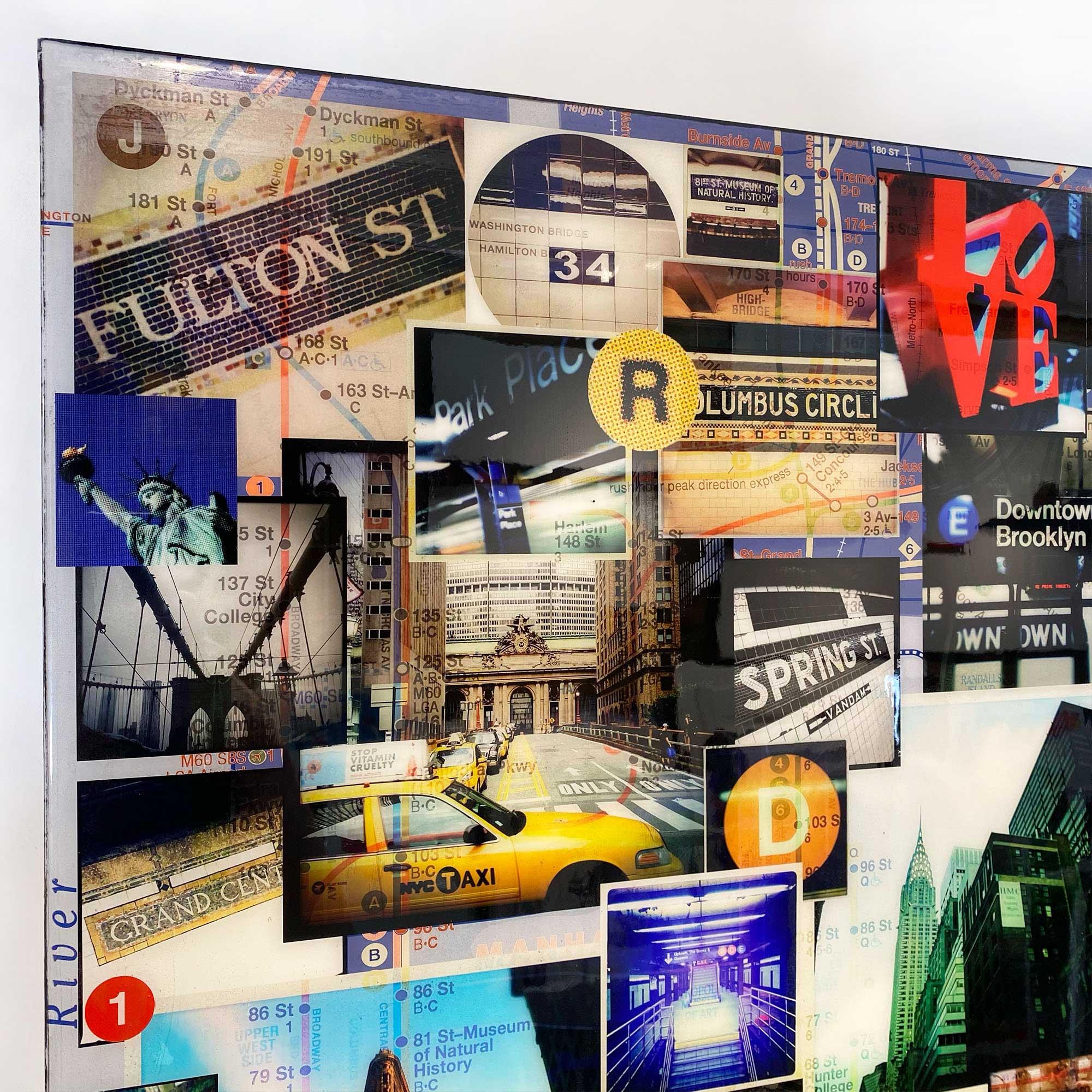 New York City, points de repère emblématiques de la ville et collage de photos de métro sur panneau avec résine - Photograph de Jane Pike & Jeff Turner