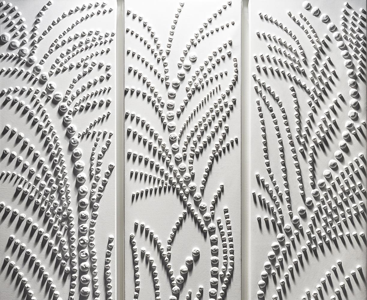 Vegetal, monochrome painting by contemporary artist Jane Puylagarde.
Acrylic on canvas, 156 cm x 81 cm (triptych composed of three panels).
Undulating shapes of flows and swirls move up or down in a vertical dynamic. Every shape comprises a series