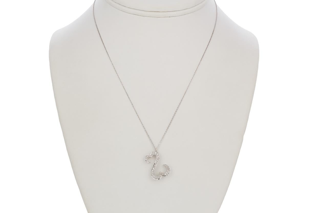 Jane Seymour 14 Karat Weißgold und Diamant Anhänger Halskette mit offenem Herz im Zustand „Hervorragend“ in Tustin, CA