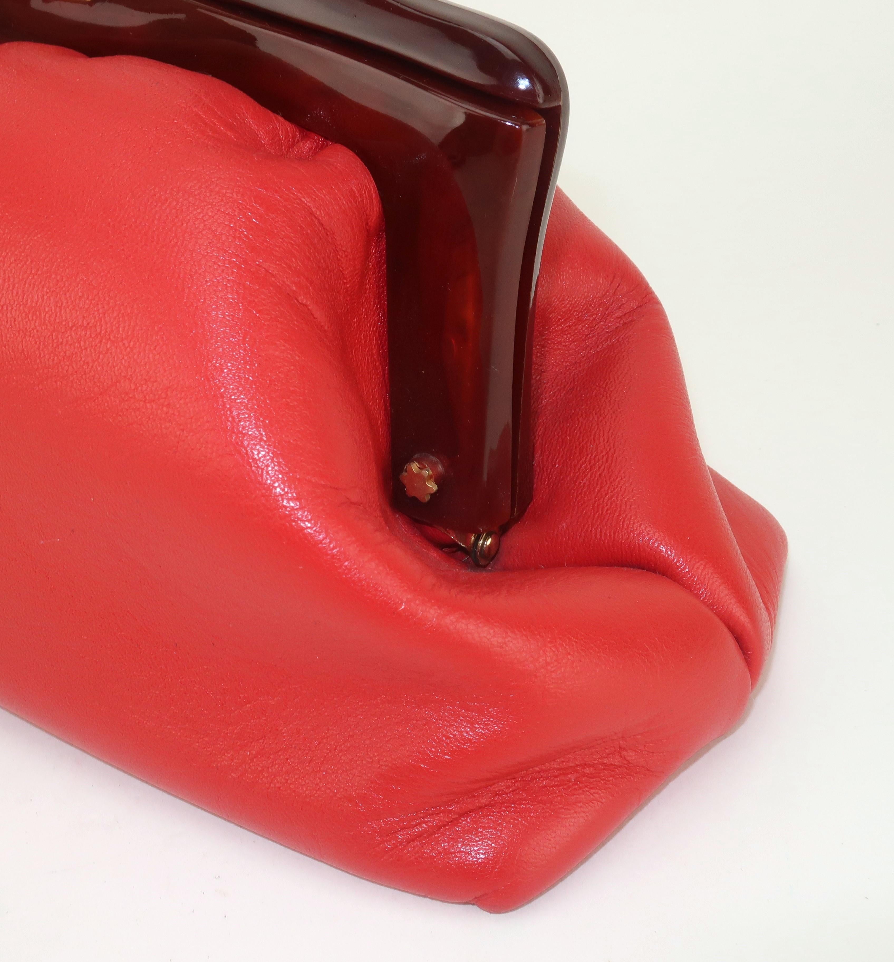 Jane Shilton English Red Leather Handbag, 1960’s In Good Condition In Atlanta, GA