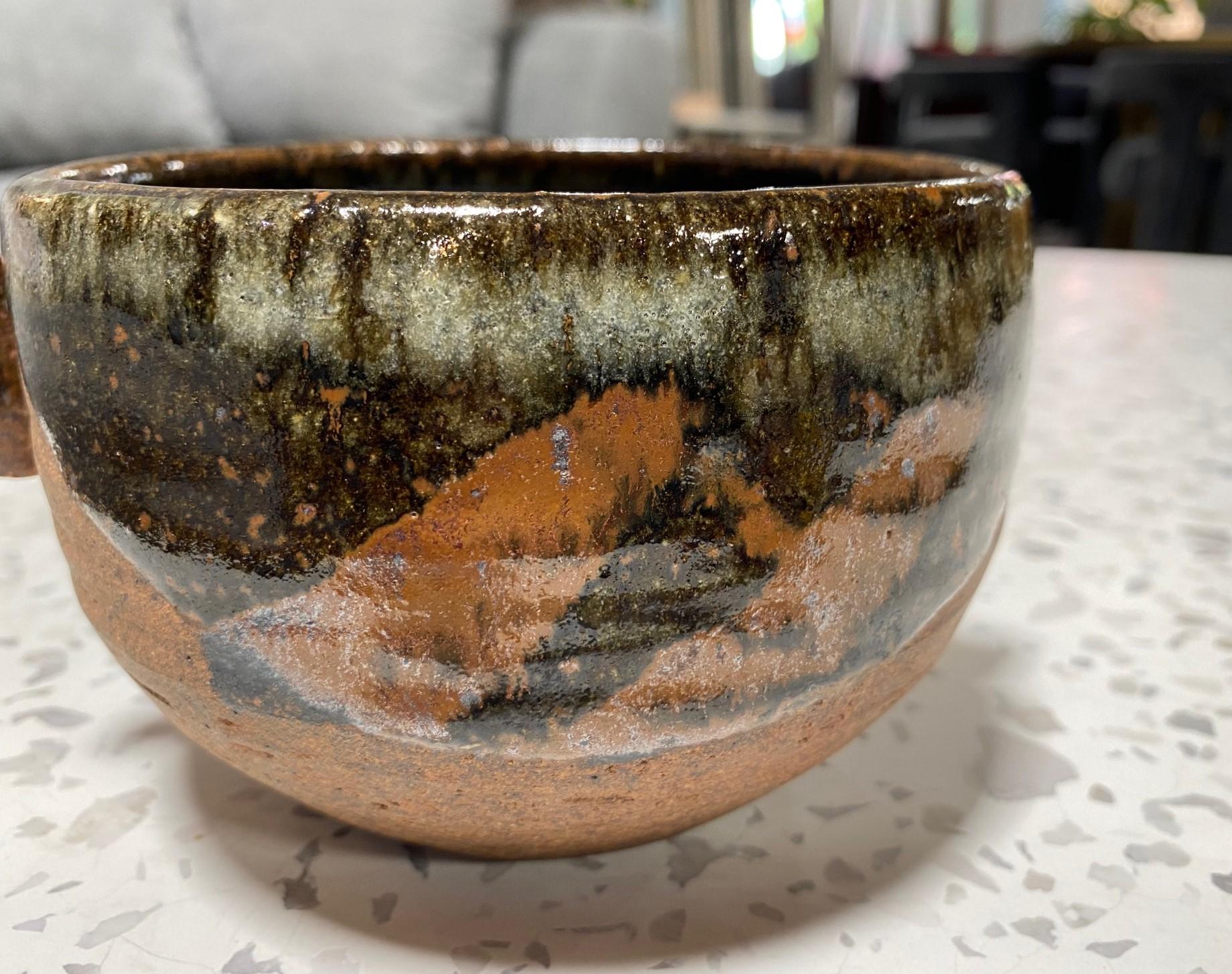 Janet Leach Signed British Studio Pottery Japanese Chawan Tea Bowl with Box 1971 In Good Condition For Sale In Studio City, CA