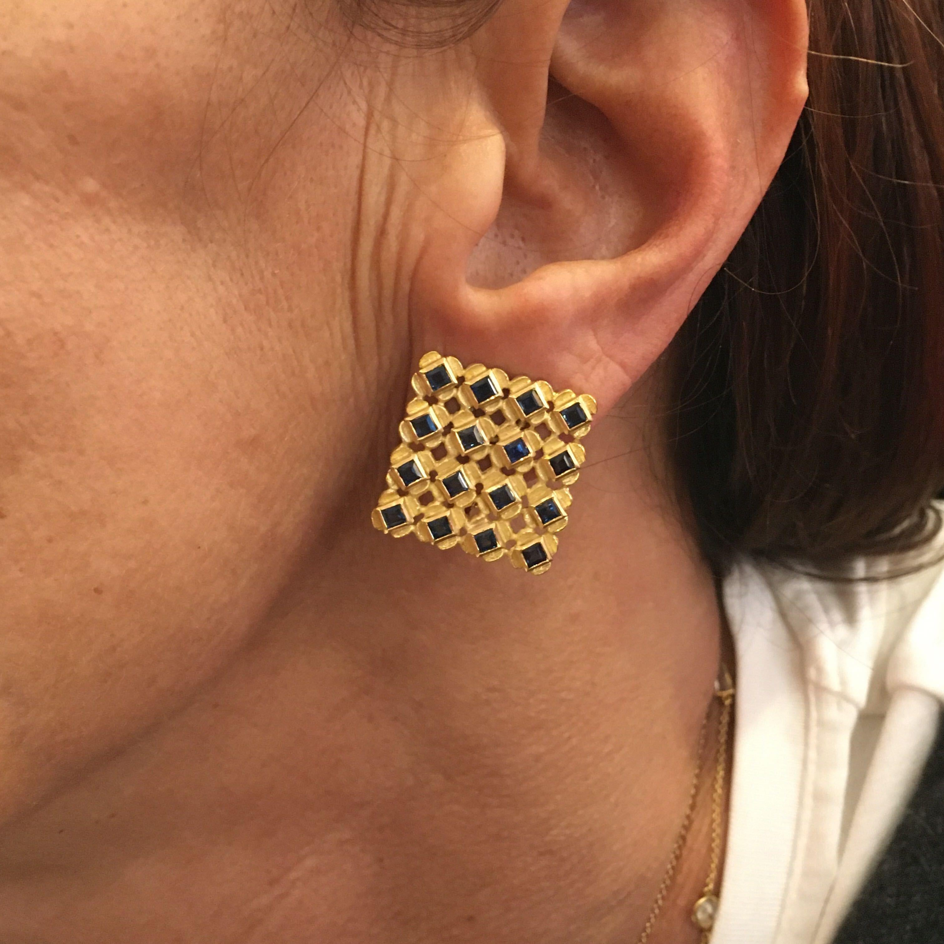 Janet Yaseen Gold and Sapphire Earrings In Excellent Condition In New York, NY