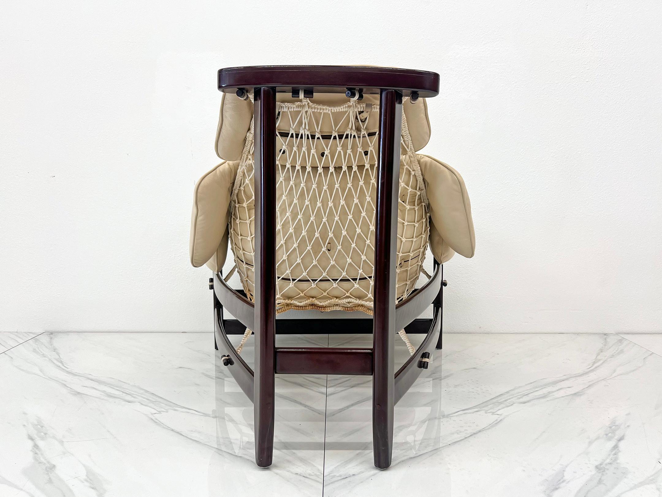 Jangada Chair by Jean Gillon, 1960's, Brazilian Modern For Sale 4