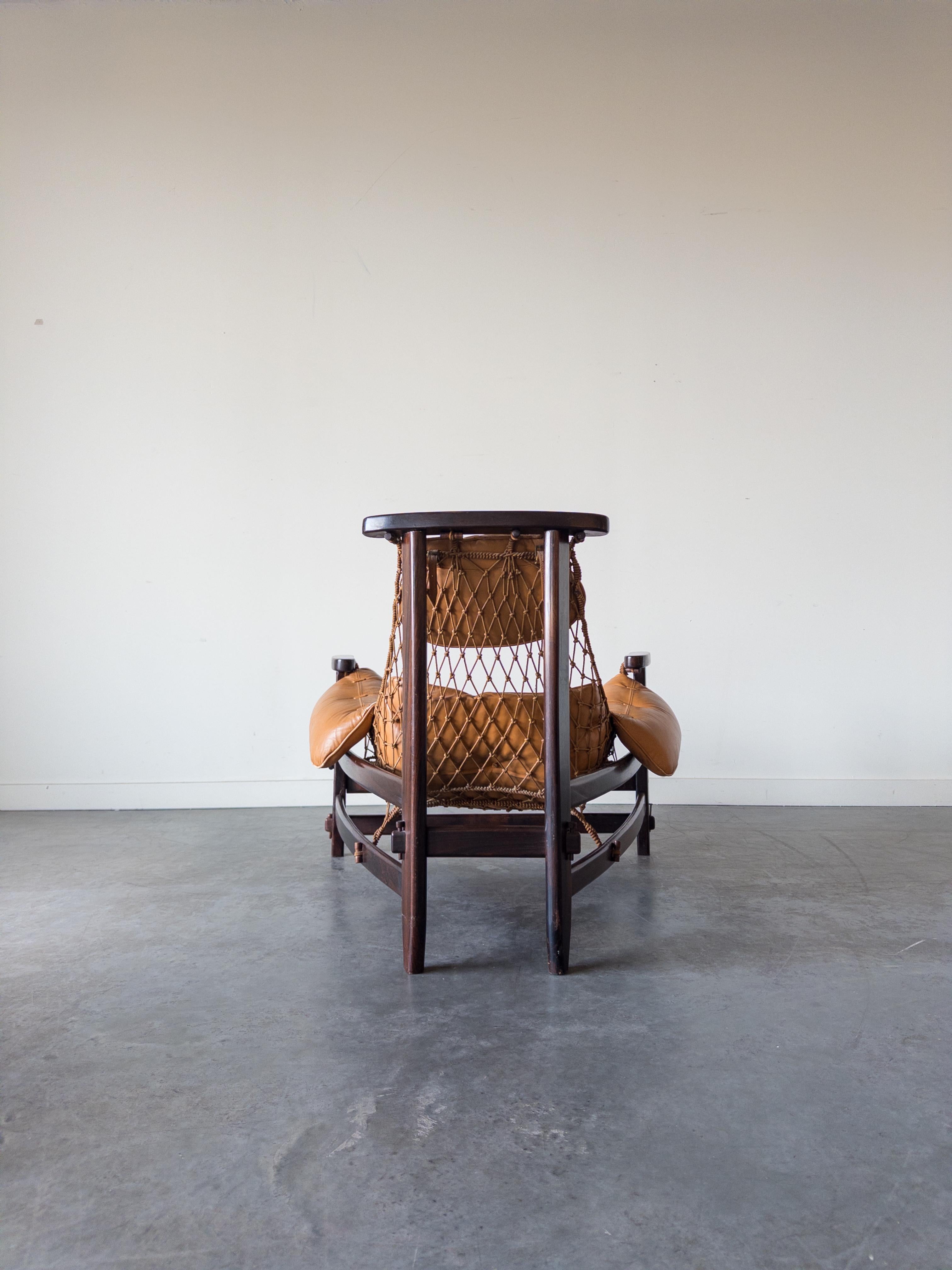 Cuir Chaise et pouf Jangada par Jean Gillon pour Italma Wood Art en vente