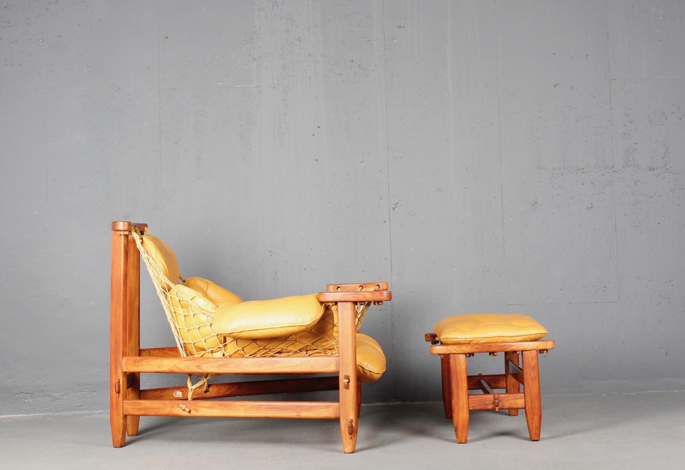 Jangada Jacaranda Lounge Chair, Ottoman, Jean Gillon Italma Wood Art Brazil 1968 In Fair Condition In grand Lancy, CH