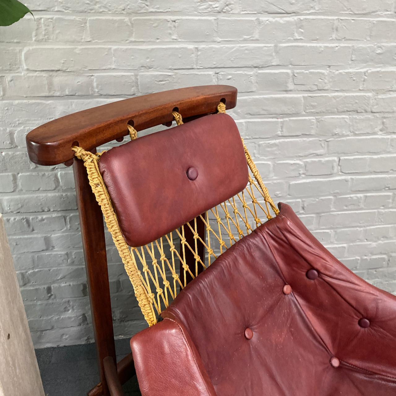 Brazilian Jangada lounge chair with ottoman by Jean Gillon - Mid Century Modern - Brazil For Sale
