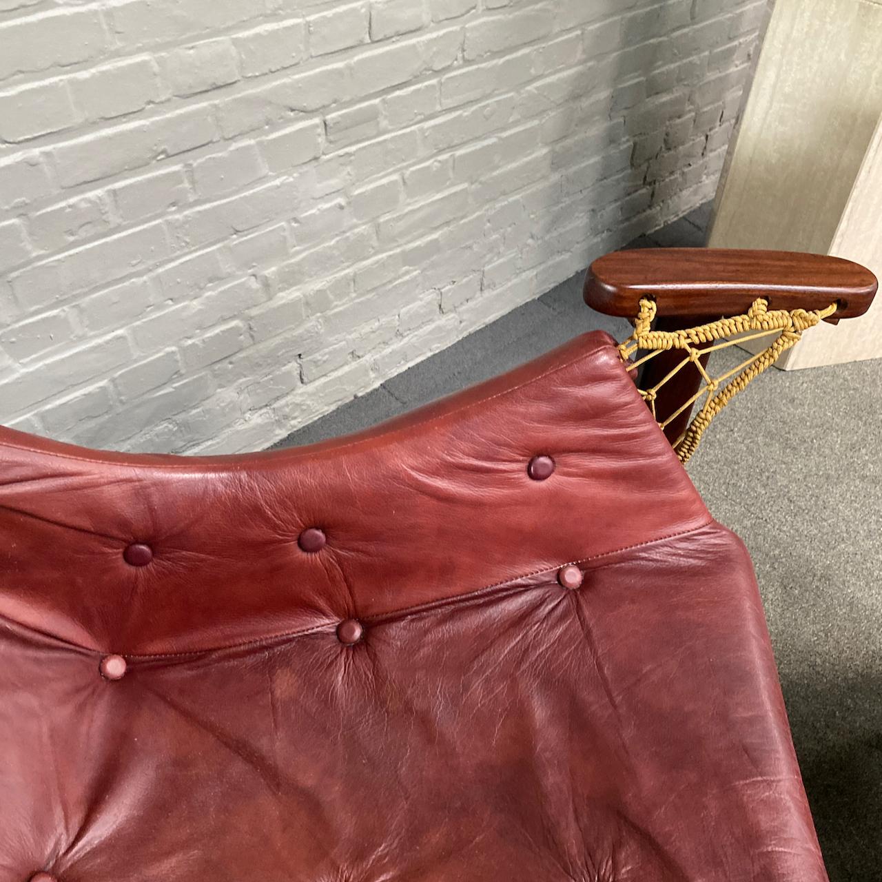Jangada lounge chair with ottoman by Jean Gillon - Mid Century Modern - Brazil In Good Condition For Sale In Zandhoven, BE