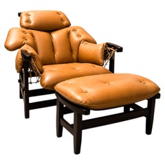 „Jangada“ Loungesessel mit Hocker aus brasilianischem Holz und Leder, Jean Gillon