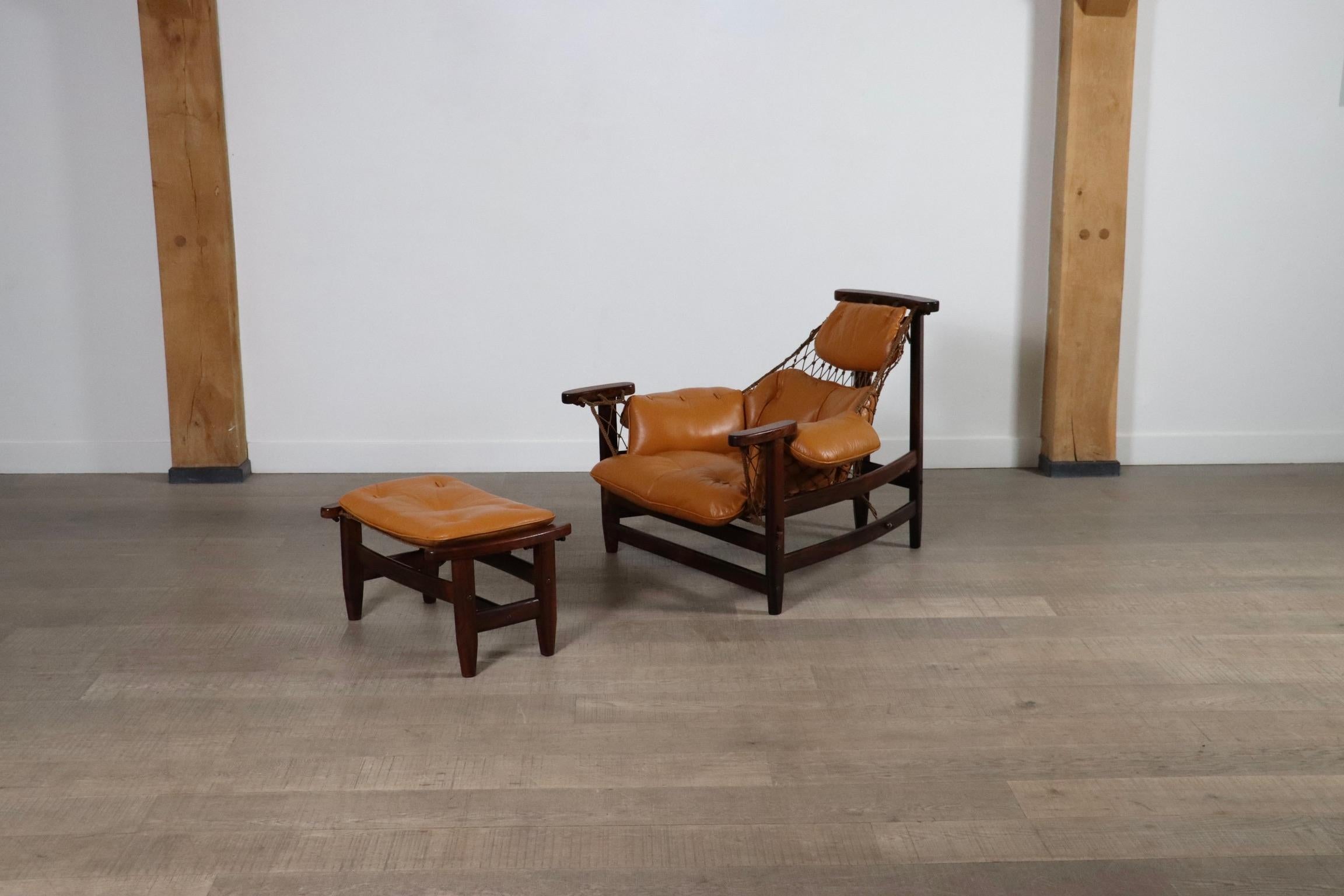 Jangada Lounge Chair with ottoman in Cognac Leather by Jean Gillon Brazil 1960s 14