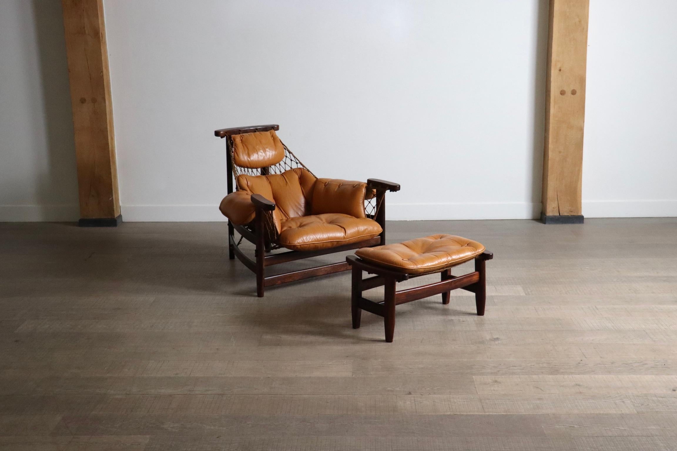Jangada Lounge Chair with ottoman in Cognac Leather by Jean Gillon Brazil 1960s 3