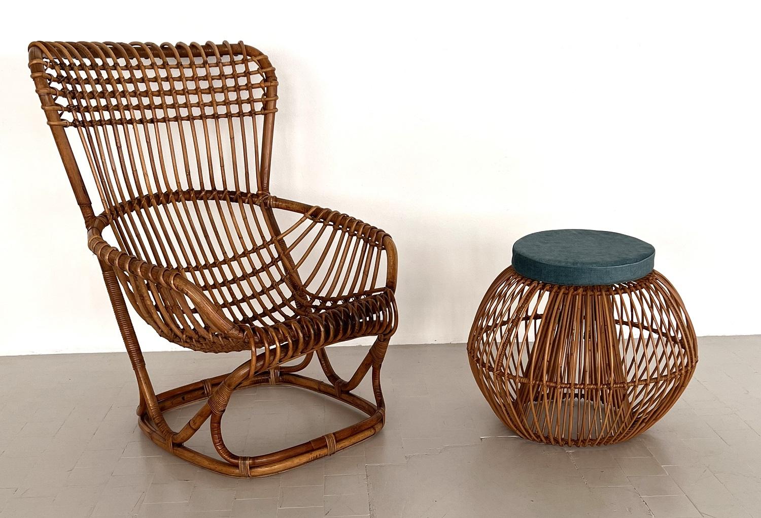 Schöner Hocker, handgefertigt aus Bambus, in den 60er Jahren, Frankreich.
Entworfen von Janine Abraham und Dirk-Jan Rol.
Der Hocker ist in einem außergewöhnlich guten, stabilen Zustand.
Ein neues Sitzkissen wurde aus pflegeleichtem hellblauem Samt