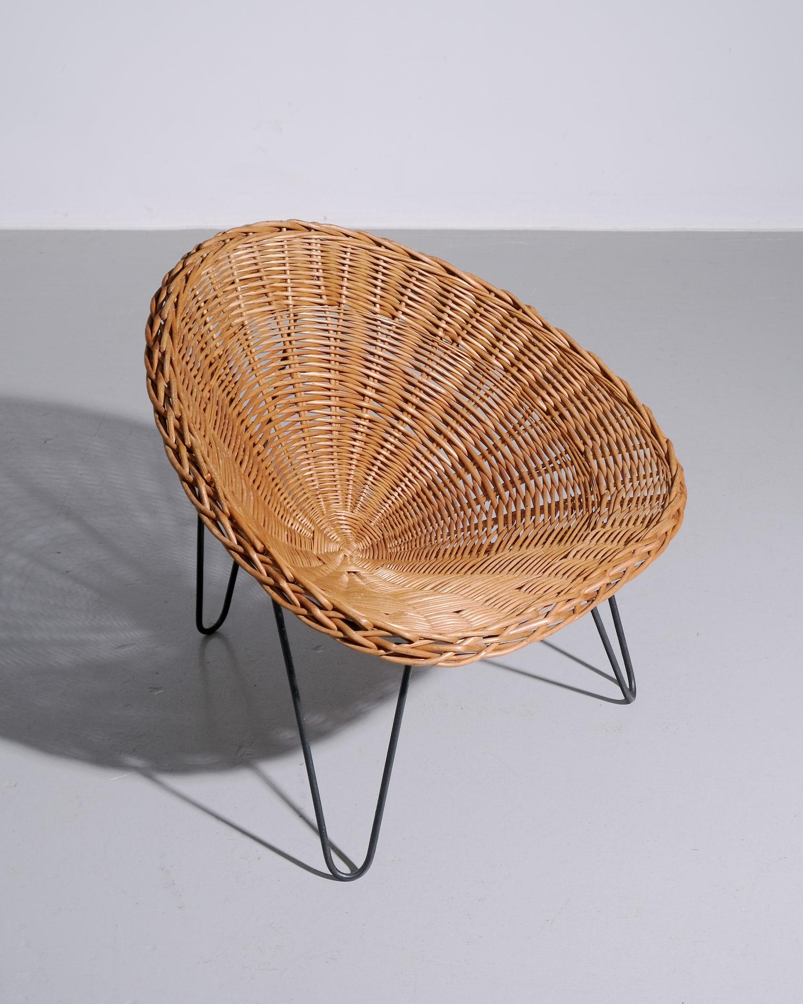 Fauteuils de salon et table en rotin Janine Abraham & Dirk Jan Rol, années 1960 en vente 1