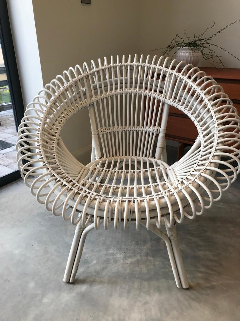 Fauteuil de salon en rotin blanc Janine Abraham / Dirk Jan Rol par Edition Rougier 1955 en vente 2