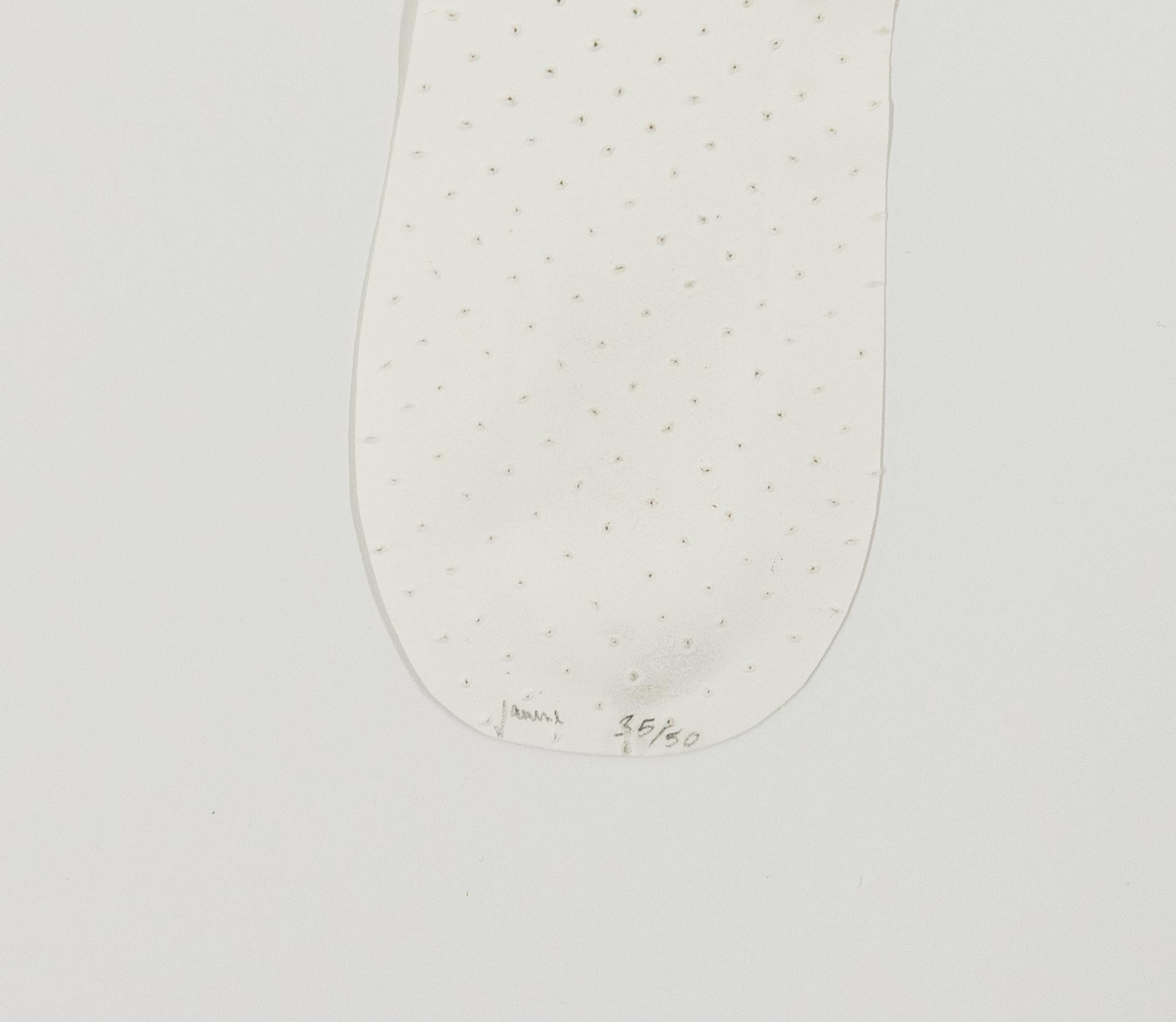 Janine Antoni, Von der Künstlerin berührt
1996

Signiert und nummeriert

Geschnittenes und bedrucktes Papier (Auflage: 50 Stück)

12 x 9 Zoll