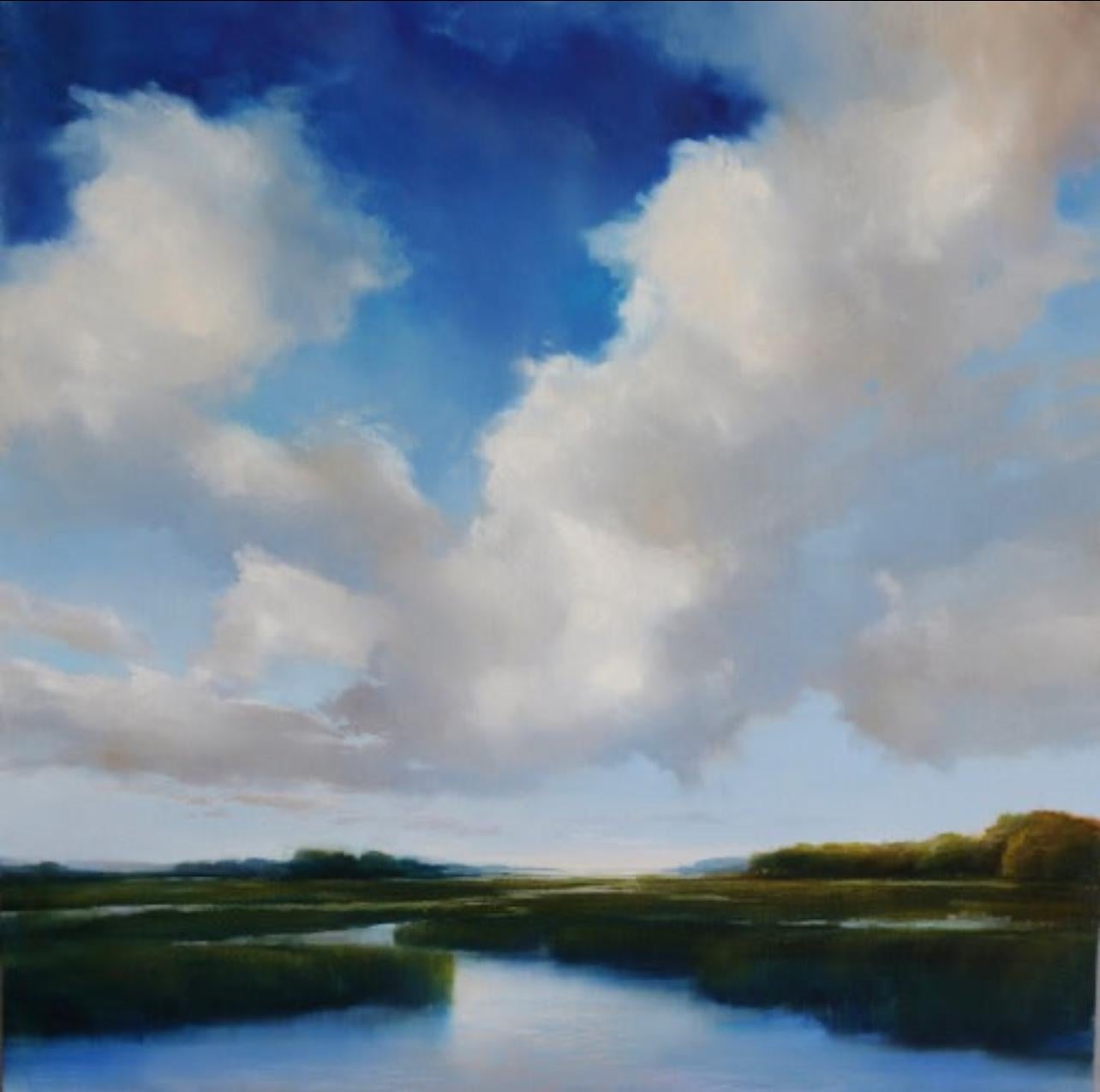 Janine Robertson Landscape Painting – On Clouds, ein lebendiges Ölgemälde auf Aluminium mit Wolken über dem Wasser 