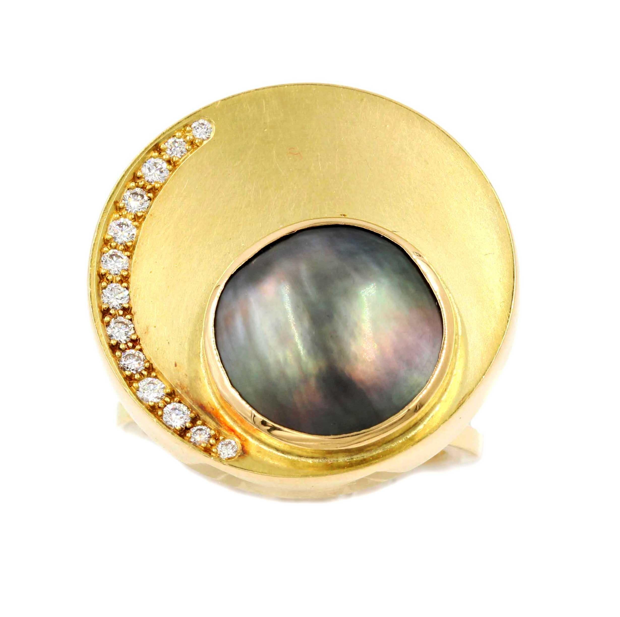 Janis Kerman, 18 Karat Gold Diamond and Pearl Crescent Ring In New Condition For Sale In Santa Fe, NM