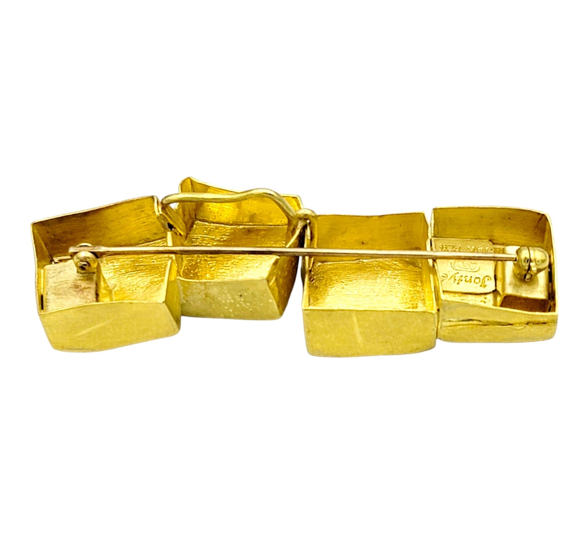 Janiye Mid-Century Geometric Style Brushed Finish Brooch in 22 Karat Yellow Gold For Sale 1