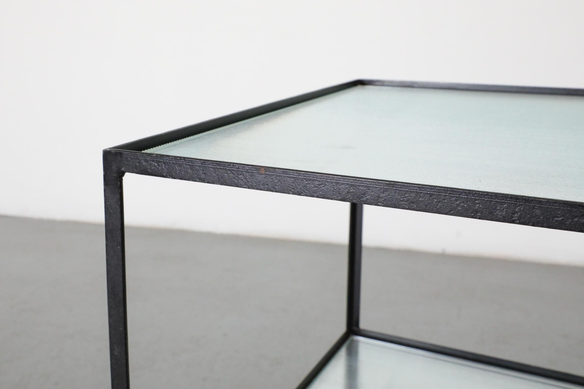 Janni van Pelt zugeschriebener minimalistischer Barwagen mit geriffeltem Glas, 1960er Jahre im Angebot 10