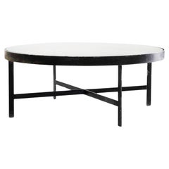 Janni Van Pelt Couchtisch aus patiniertem Metall und Glas Die Niederlande 1950er Jahre