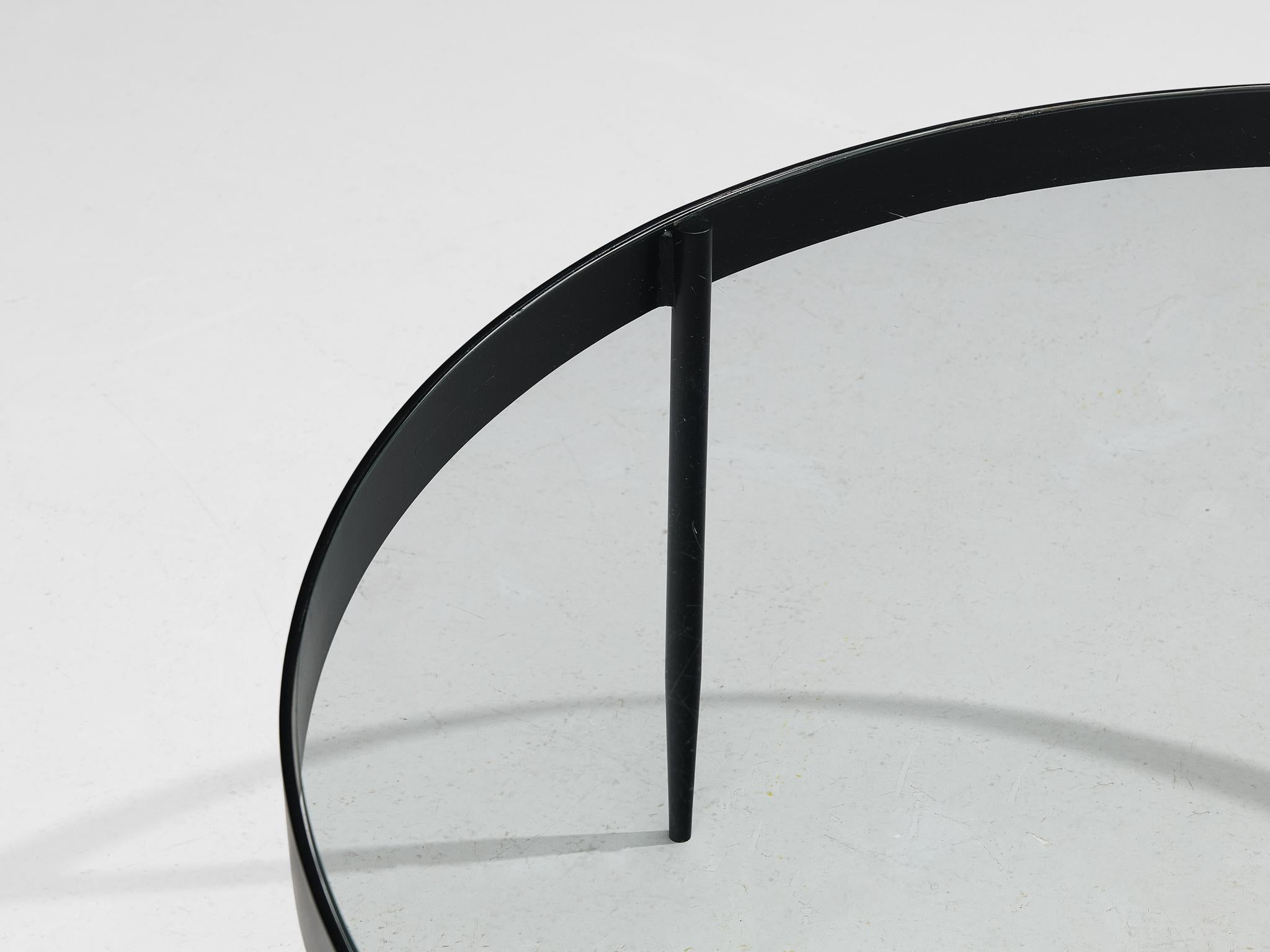 Janni Van Pelt, runder Couchtisch aus schwarzem Metall und Glas im Angebot 1