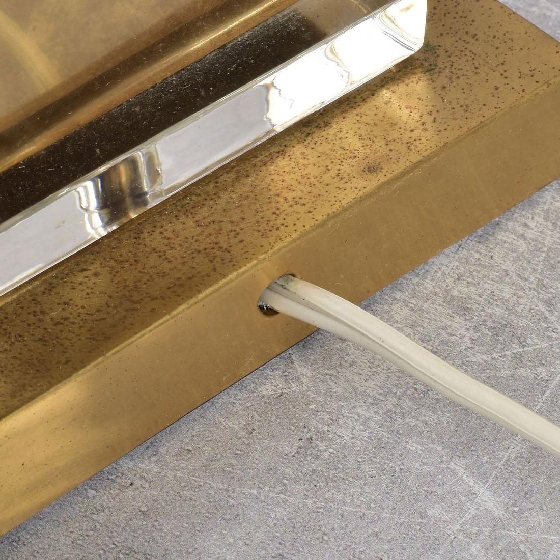 Métal Paire de lampes de table néoclassiques françaises Jansen du milieu du siècle dernier en vente