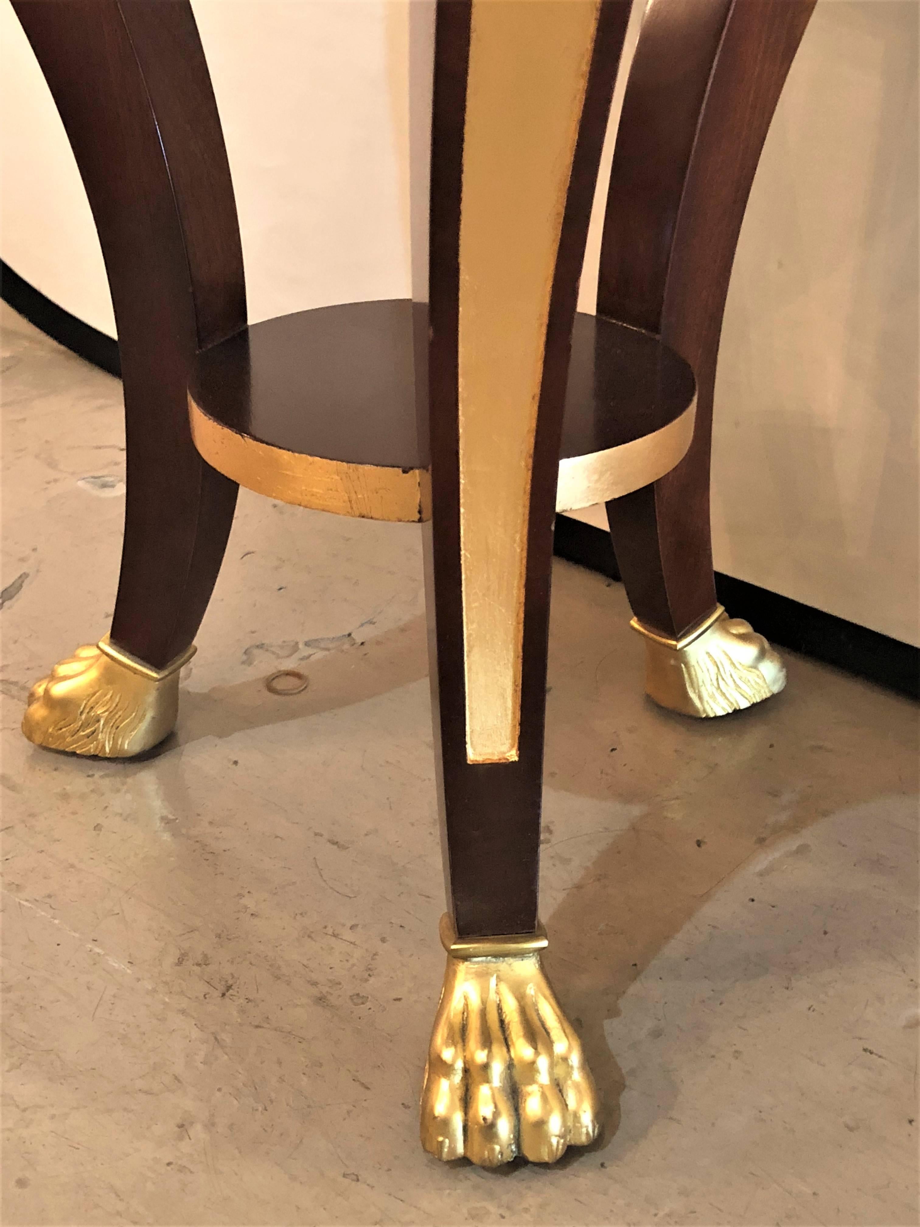 Französischer Designer, Beistelltisch, Mahagoni, Marmor, Bronze, Frankreich, 1940er Jahre im Zustand „Gut“ im Angebot in Manhasset, NY