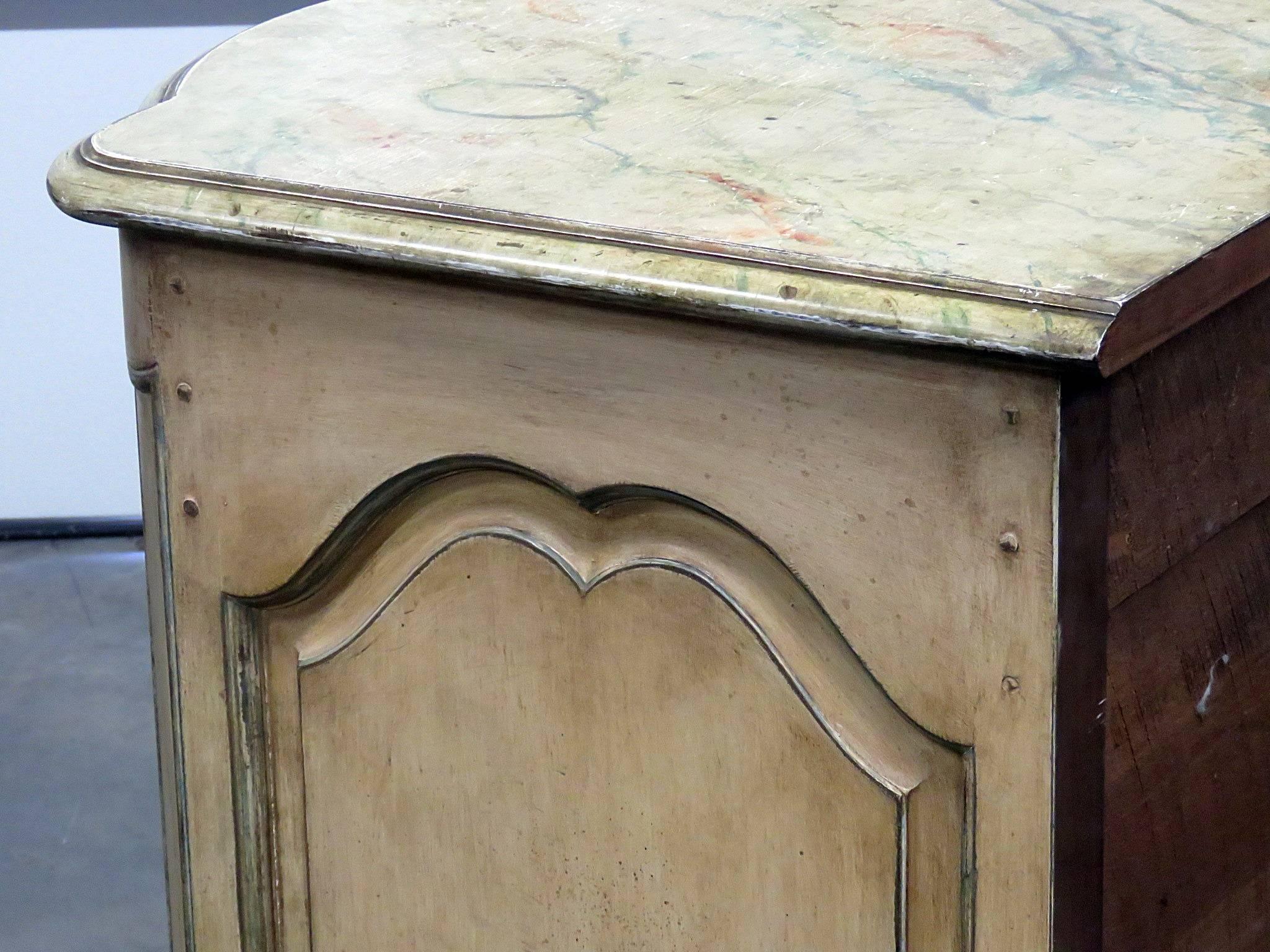 20th Century Maison Jansen Style Distressed Faux Marble Paint Decorated Foyer Chest Commode For Sale