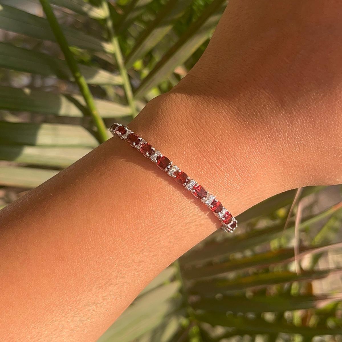Mixed Cut 925 Silver Garnet January Birthstone Tennis Bracelet Antique Jewelry for Her For Sale